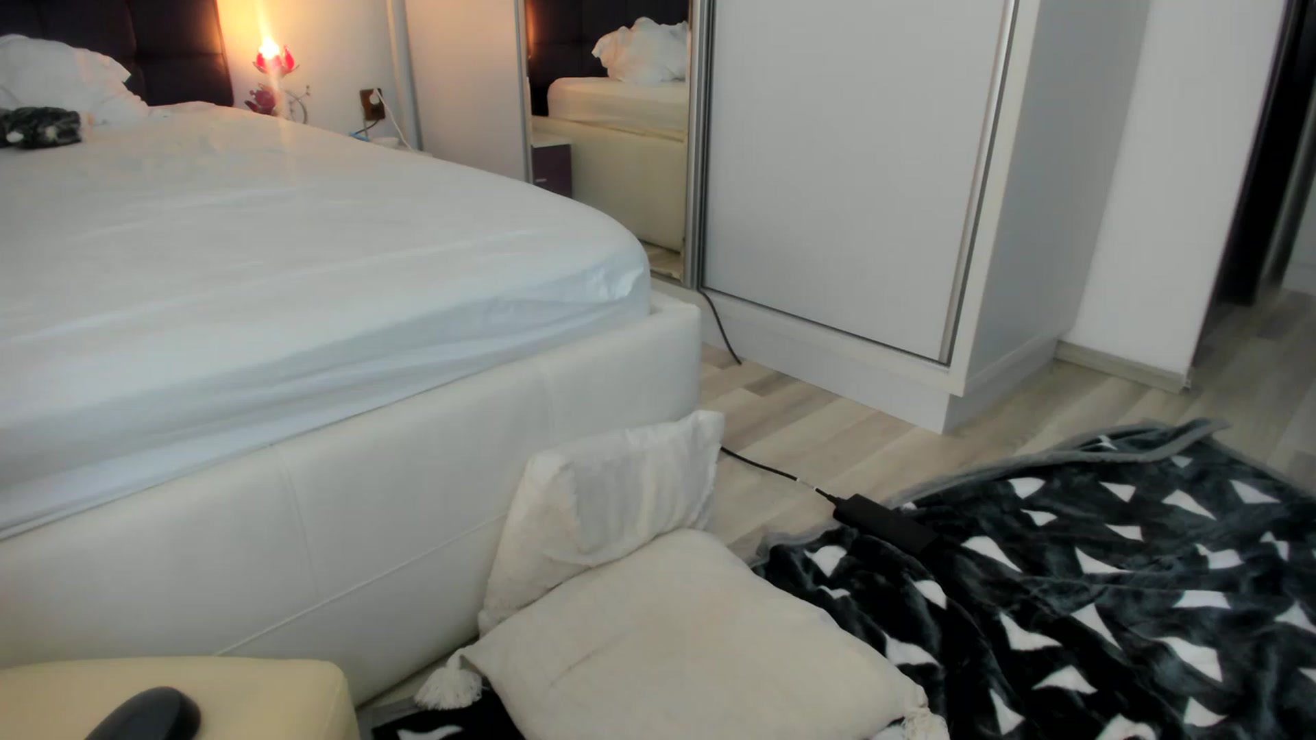 Gallery image thumbnail from CHLOE_CHERRY1's myfreecams stream on, 05/05/2023, 14:20 image 10 of 20