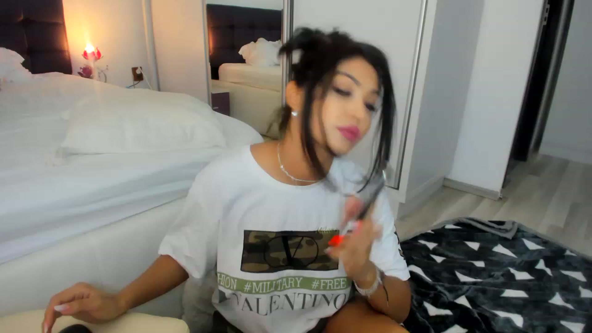 Gallery image thumbnail from CHLOE_CHERRY1's myfreecams stream on, 05/05/2023, 14:20 image 4 of 20