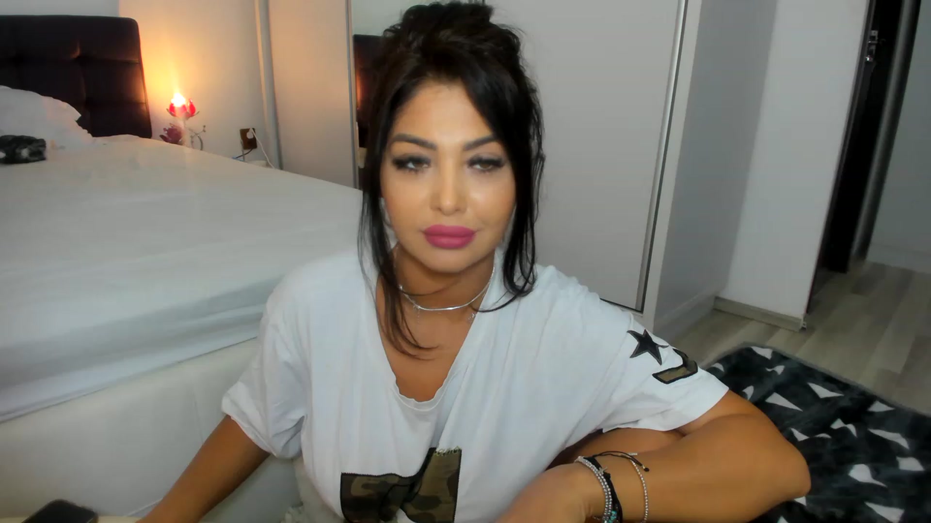 Gallery image thumbnail from CHLOE_CHERRY1's myfreecams stream on, 05/05/2023, 14:37 image 12 of 20