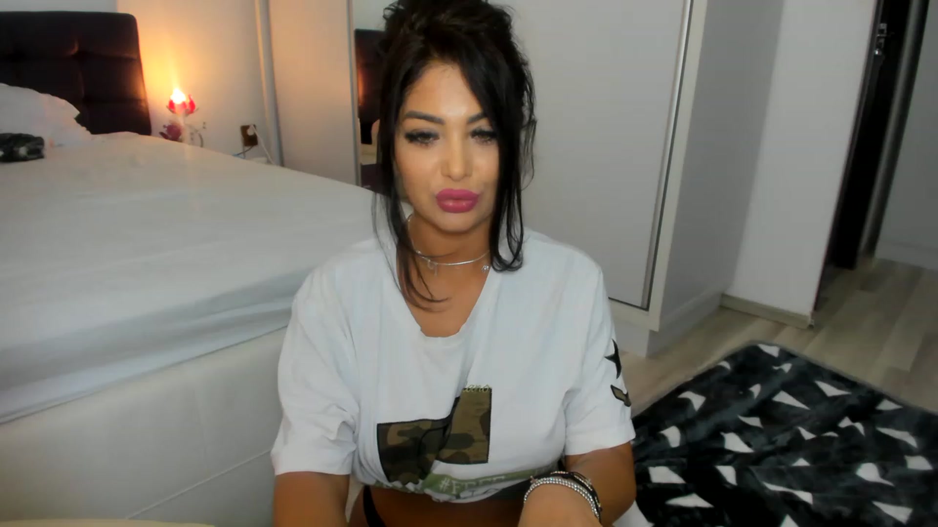 Gallery image thumbnail from CHLOE_CHERRY1's myfreecams stream on, 05/05/2023, 14:37 image 5 of 20