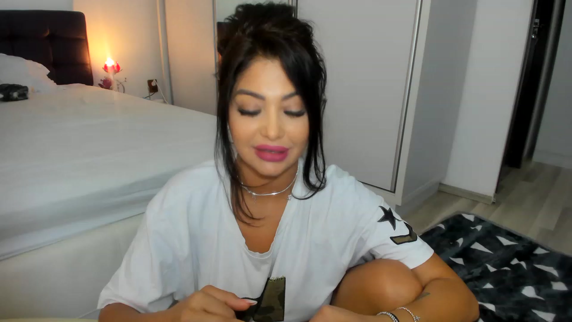 Gallery image thumbnail from CHLOE_CHERRY1's myfreecams stream on, 05/05/2023, 14:37 image 14 of 20