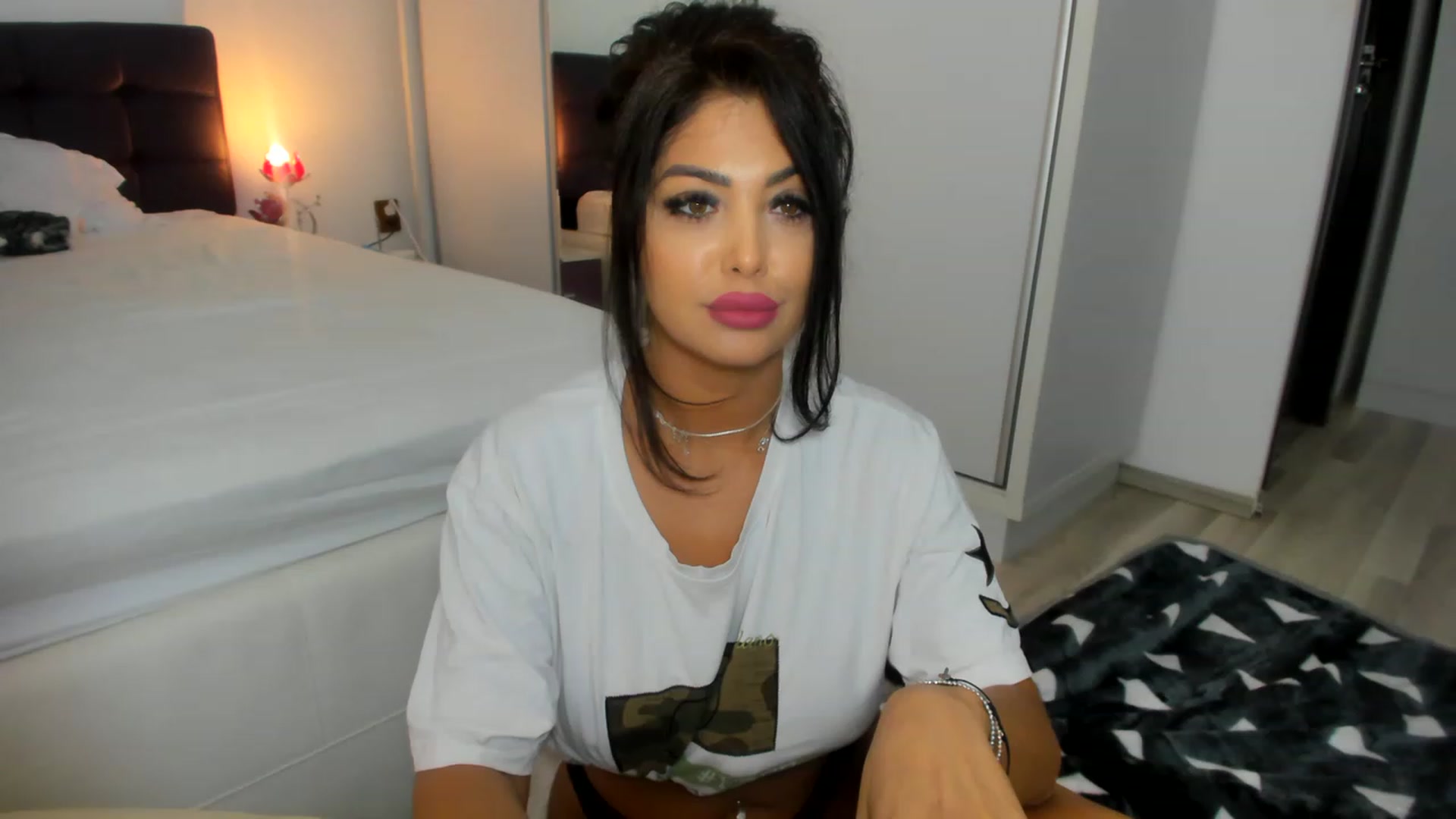 Gallery image thumbnail from CHLOE_CHERRY1's myfreecams stream on, 05/05/2023, 14:37 image 6 of 20