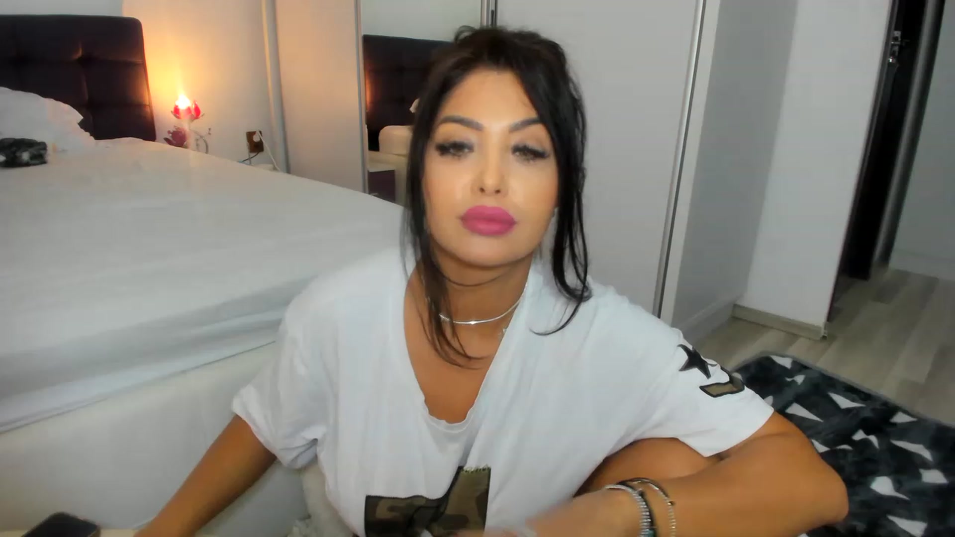 Gallery image thumbnail from CHLOE_CHERRY1's myfreecams stream on, 05/05/2023, 14:37 image 11 of 20
