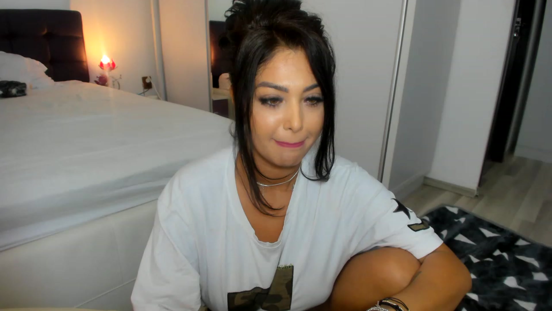 Gallery image thumbnail from CHLOE_CHERRY1's myfreecams stream on, 05/05/2023, 14:37 image 9 of 20