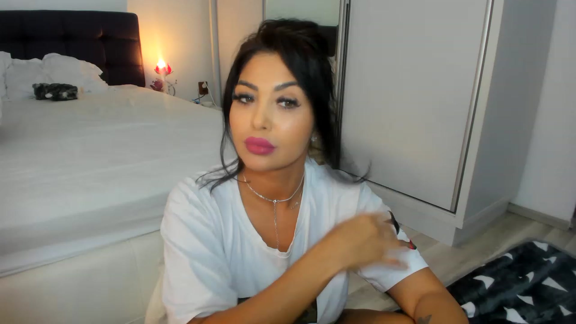 Gallery image thumbnail from CHLOE_CHERRY1's myfreecams stream on, 05/05/2023, 15:02 image 16 of 20
