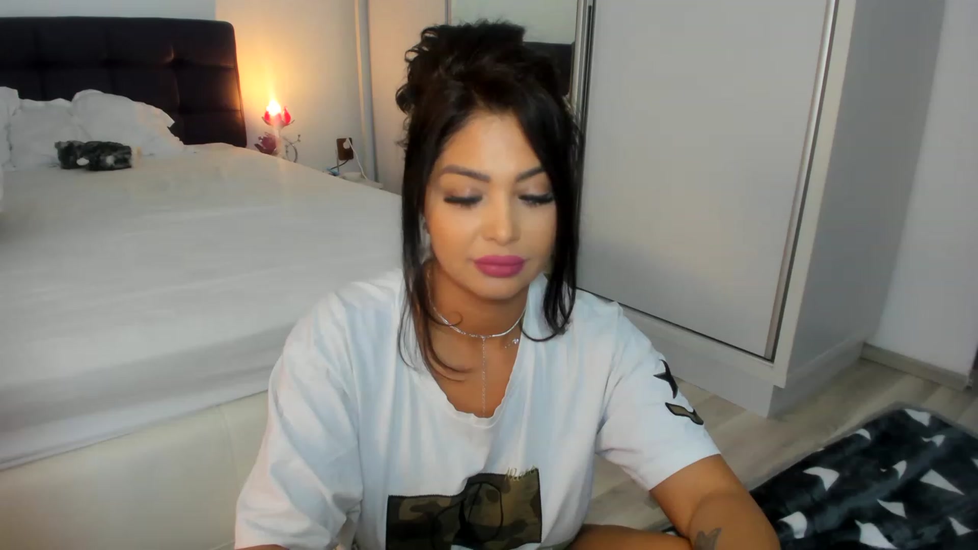 Gallery image thumbnail from CHLOE_CHERRY1's myfreecams stream on, 05/05/2023, 15:02 image 18 of 20