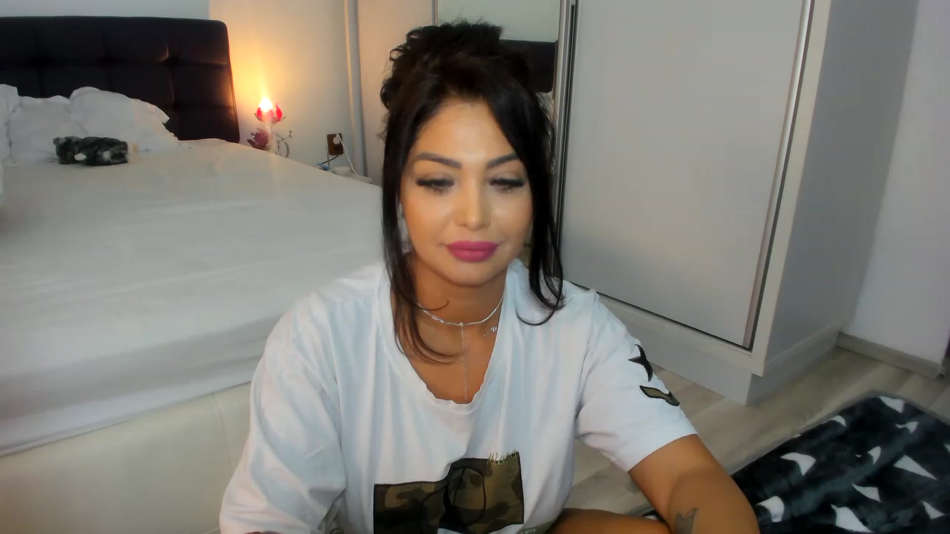 Gallery image thumbnail from CHLOE_CHERRY1's myfreecams stream on, 05/05/2023, 15:02 image 19 of 20