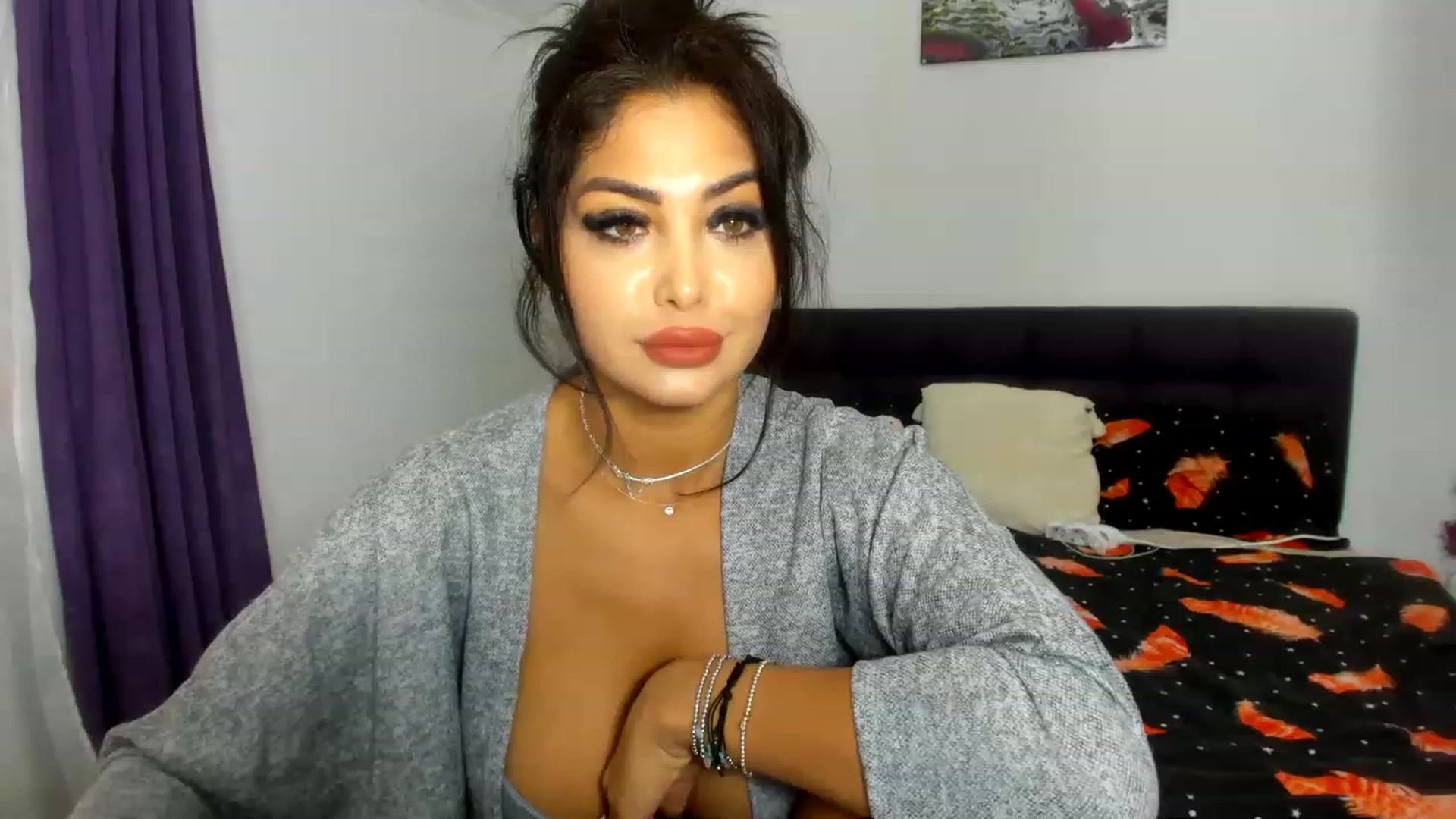 Gallery image thumbnail from CHLOE_CHERRY1's myfreecams stream on, 05/12/2023, 14:40 image 16 of 20