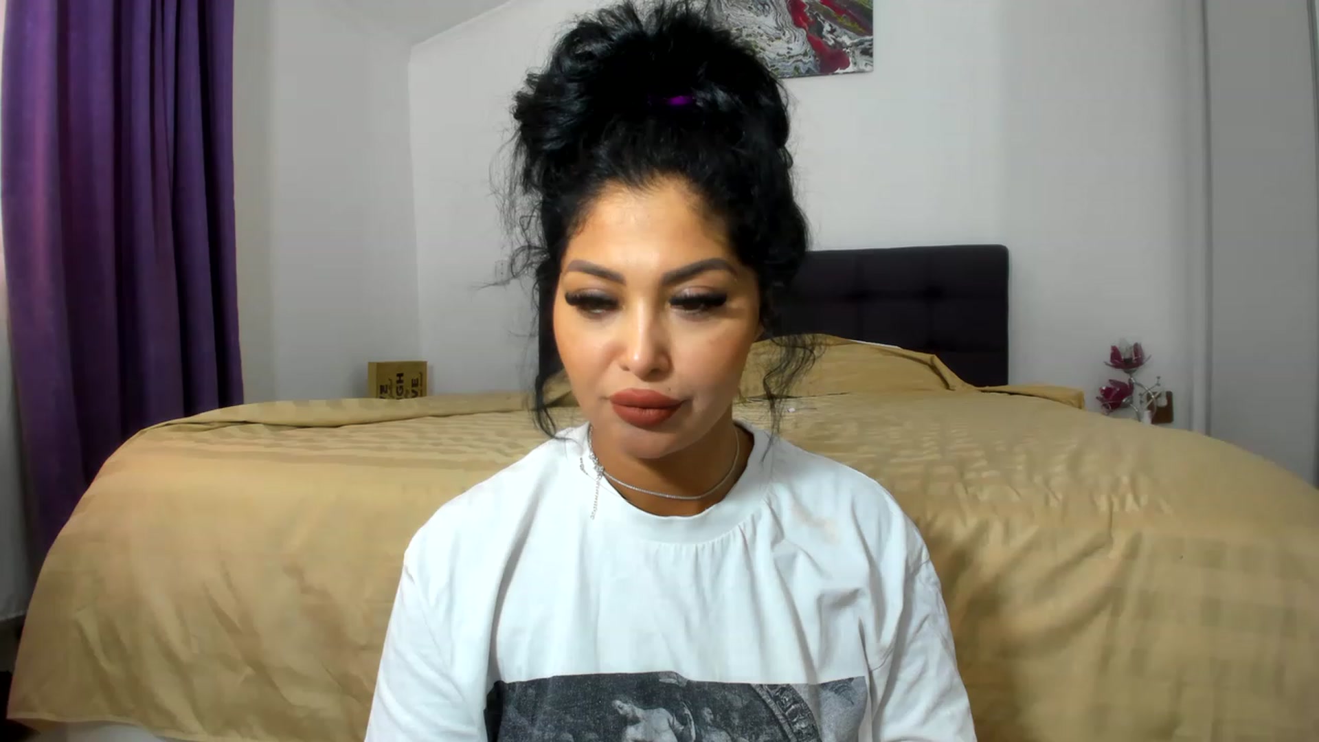 Gallery image thumbnail from CHLOE_CHERRY1's myfreecams stream on, 06/04/2023, 11:51 image 7 of 20