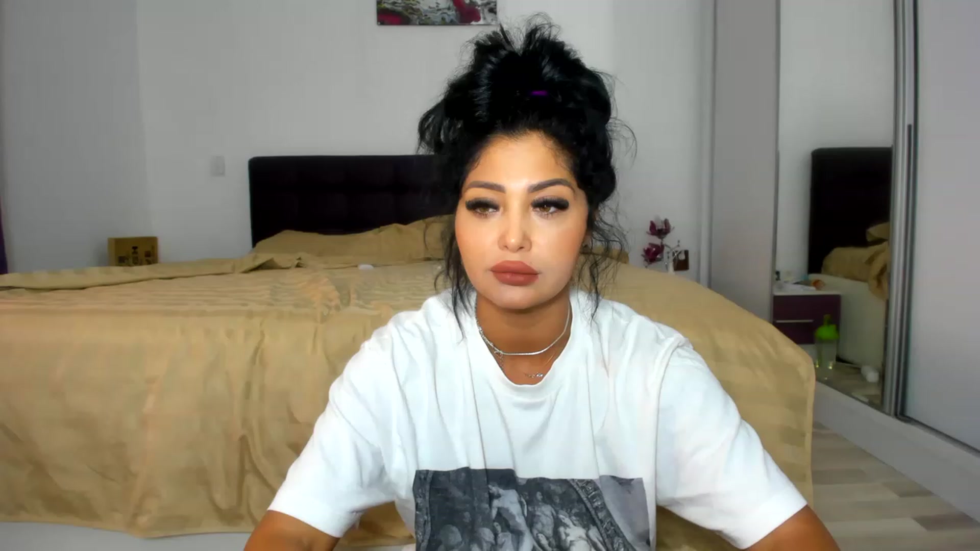 Gallery image thumbnail from CHLOE_CHERRY1's myfreecams stream on, 06/04/2023, 13:27 image 20 of 20