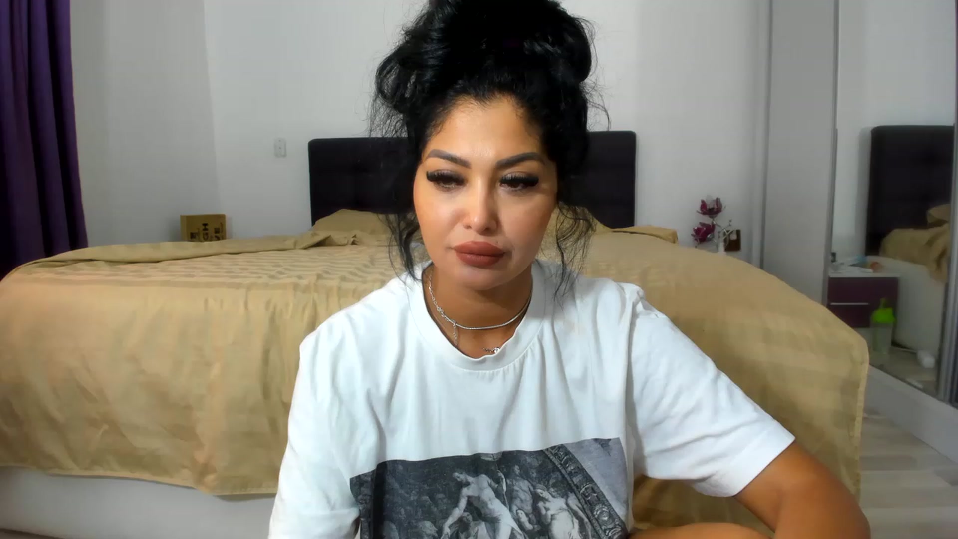 Gallery image thumbnail from CHLOE_CHERRY1's myfreecams stream on, 06/04/2023, 13:27 image 12 of 20