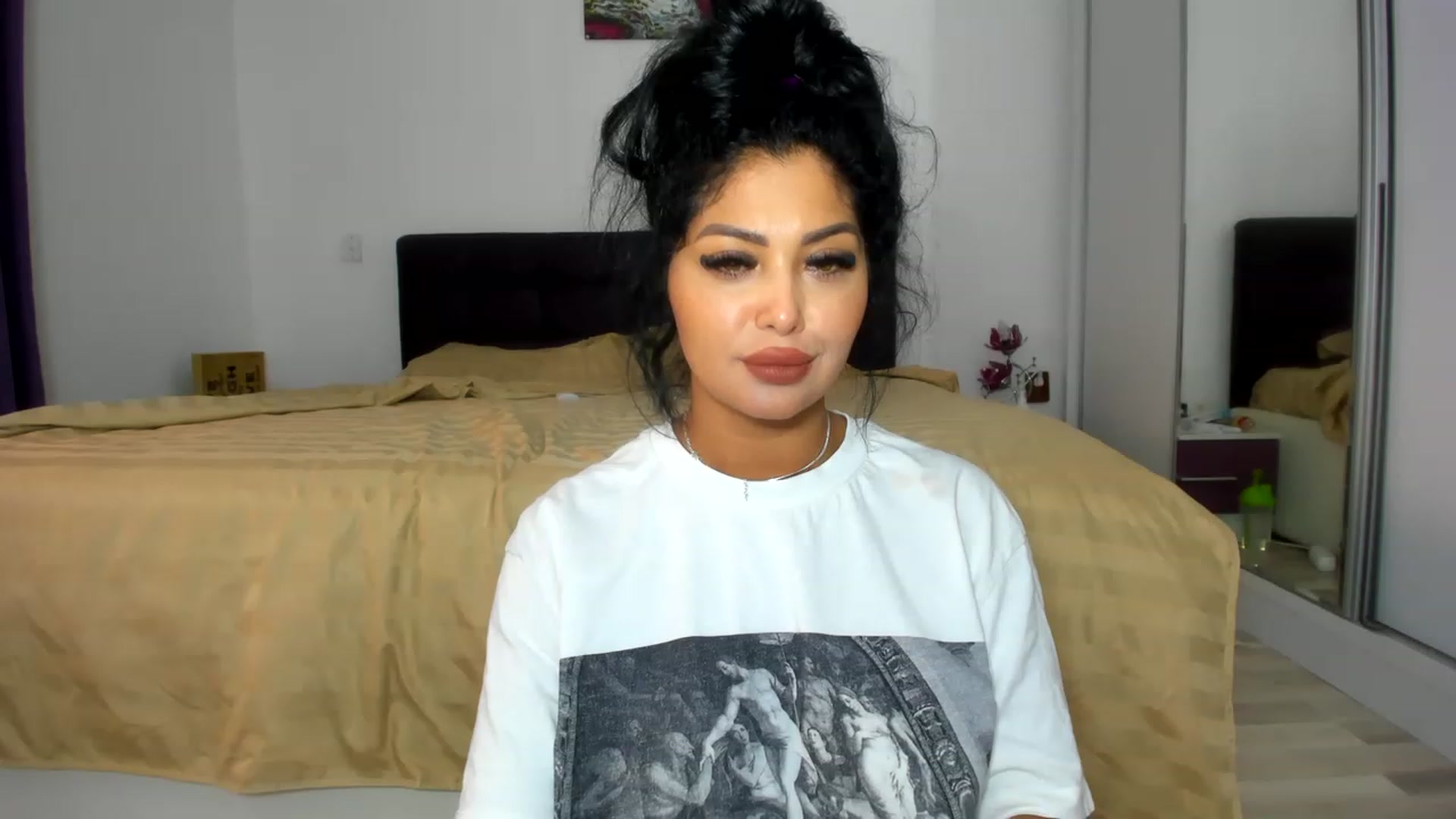Gallery image thumbnail from CHLOE_CHERRY1's myfreecams stream on, 06/04/2023, 13:27 image 16 of 20