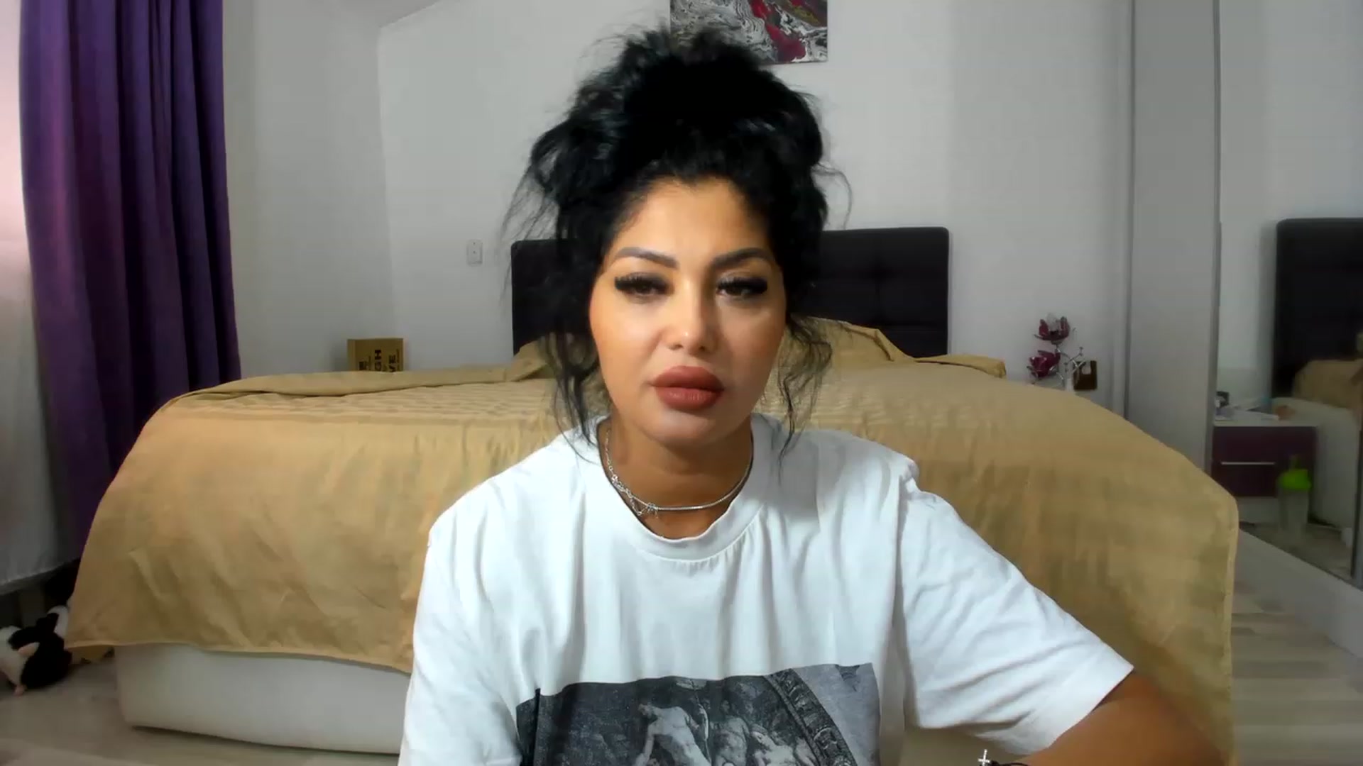 Gallery image thumbnail from CHLOE_CHERRY1's myfreecams stream on, 06/04/2023, 13:27 image 9 of 20