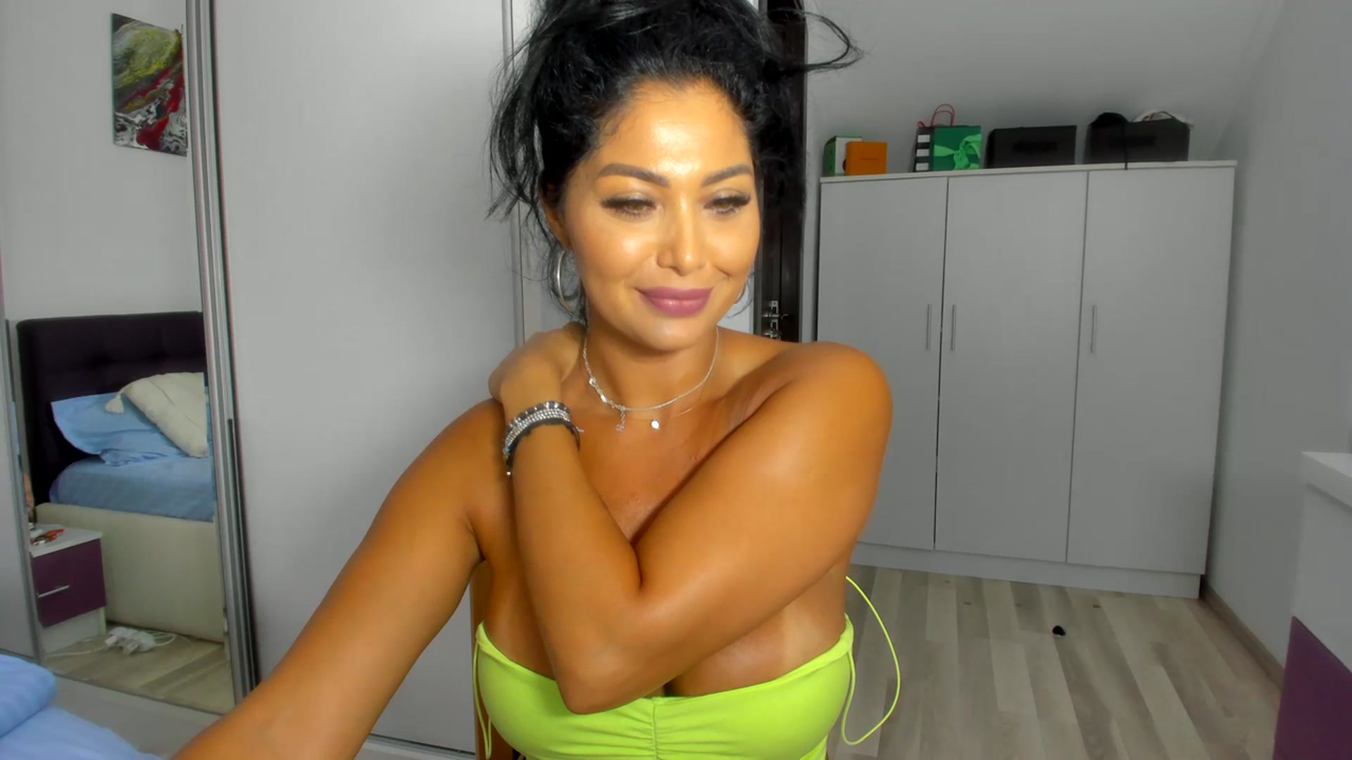Gallery image thumbnail from CHLOE_CHERRY1's myfreecams stream on, 07/18/2023, 11:36 image 10 of 20