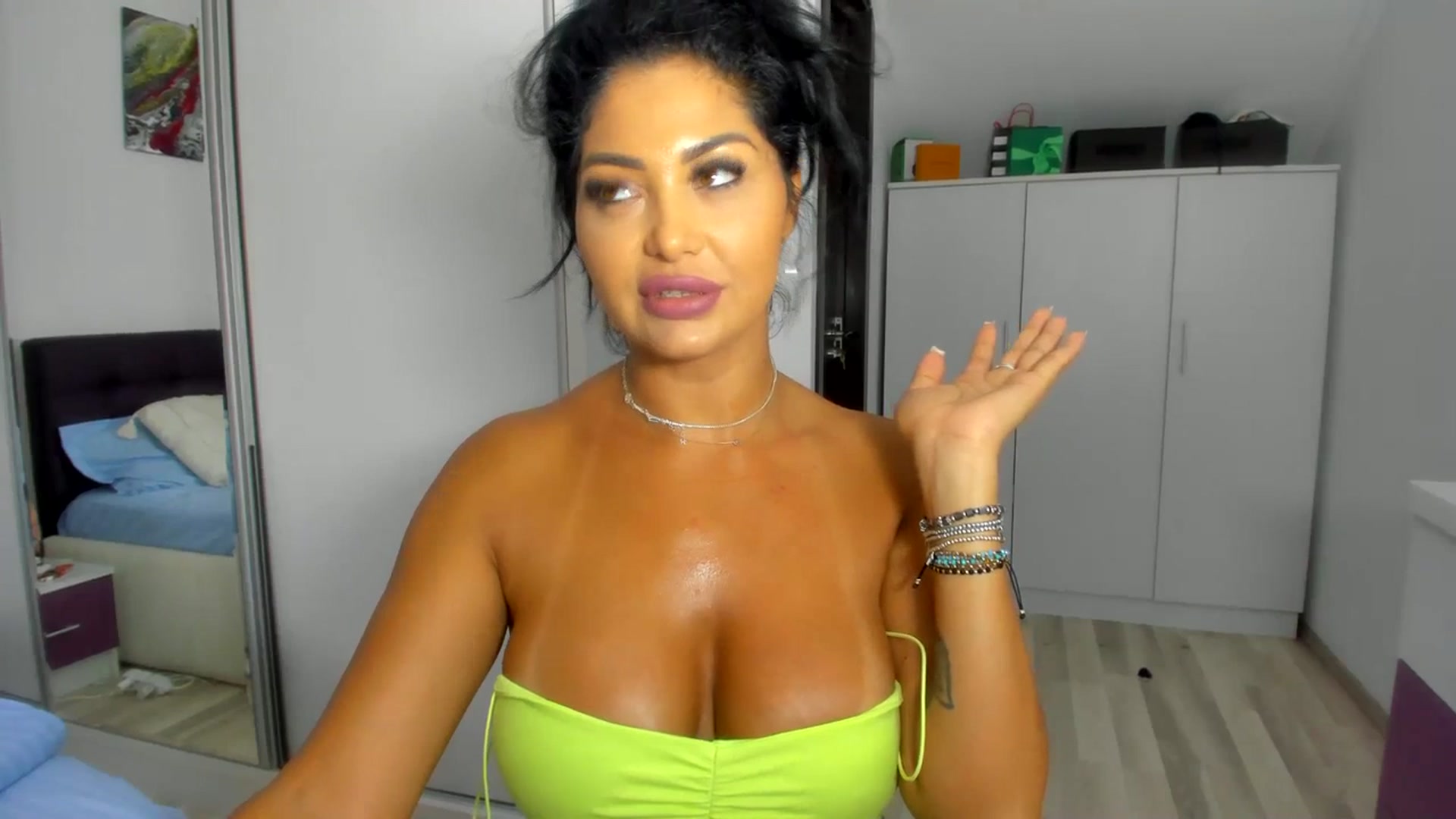 Gallery image thumbnail from CHLOE_CHERRY1's myfreecams stream on, 07/18/2023, 11:36 image 13 of 20