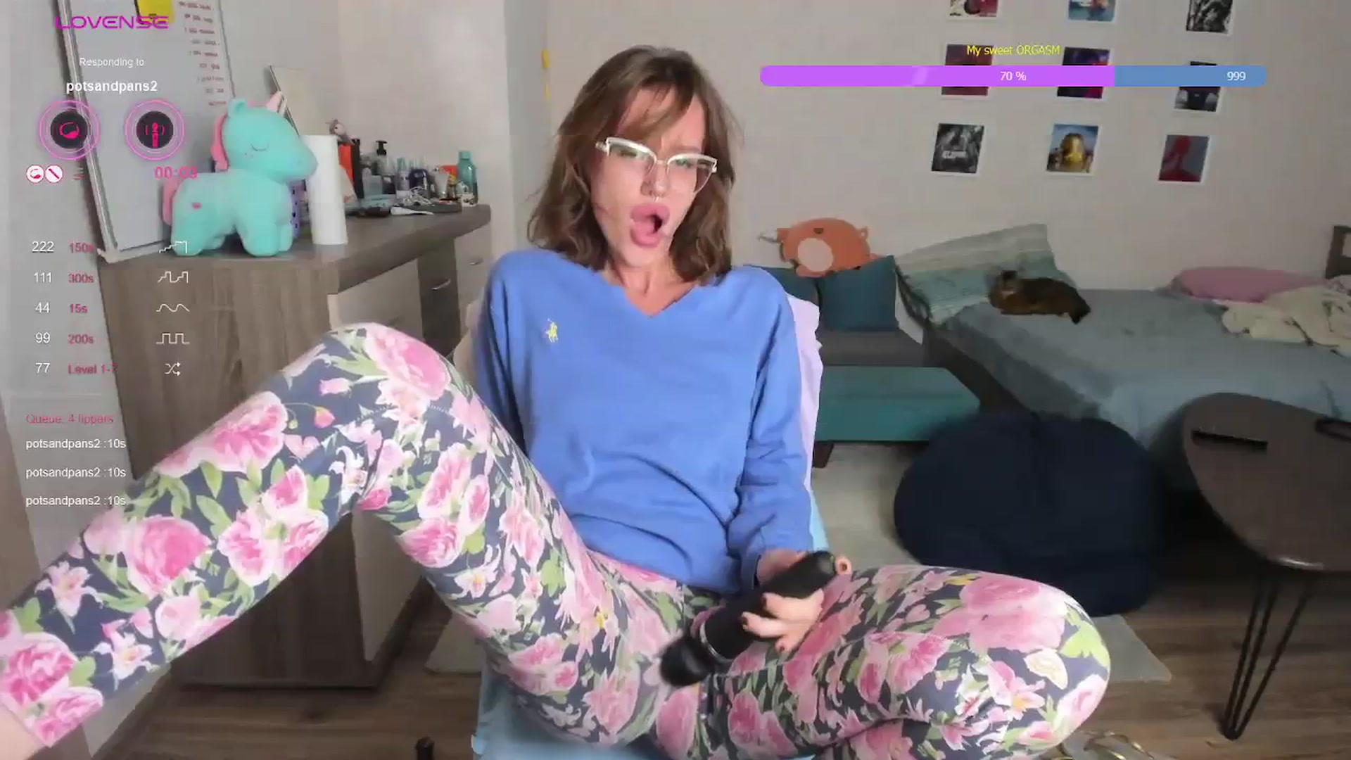 Gallery image thumbnail from CHLOE_mmm's myfreecams stream on, 09/22/2023, 17:11 image 8 of 20