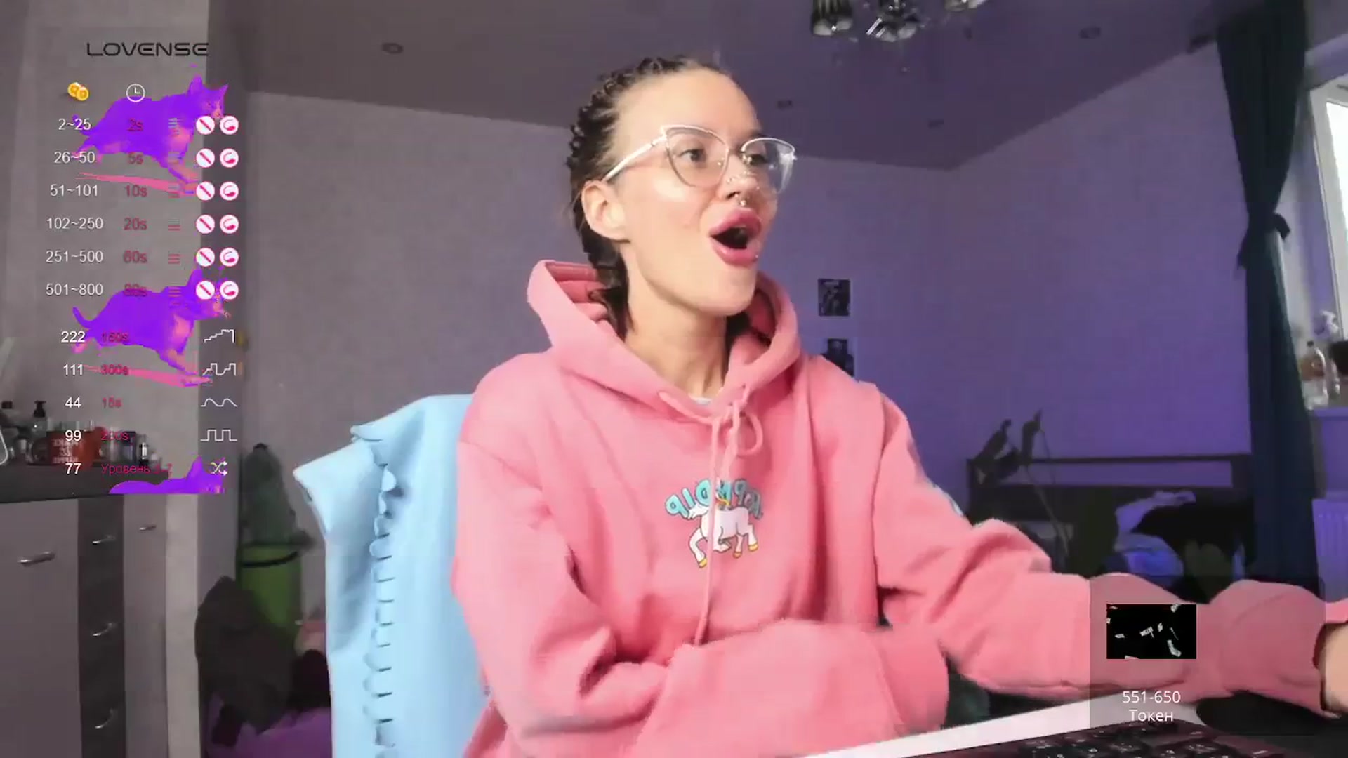 Gallery image thumbnail from CHLOE_mmm's myfreecams stream on, 09/27/2023, 15:13 image 19 of 20