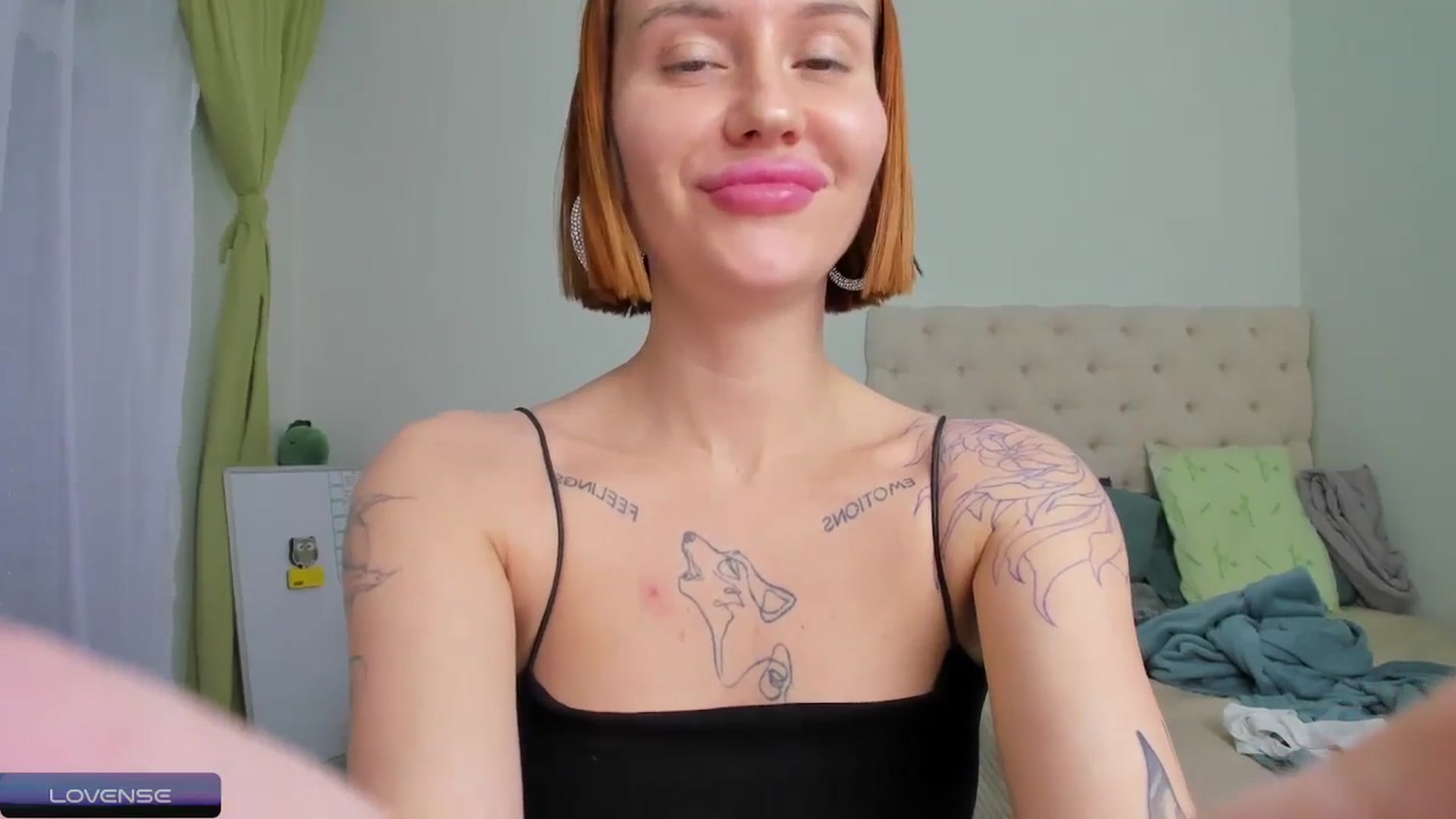 Gallery image thumbnail from CHLOE_mmm's myfreecams stream on, 04/25/2024, 17:20 image 15 of 20