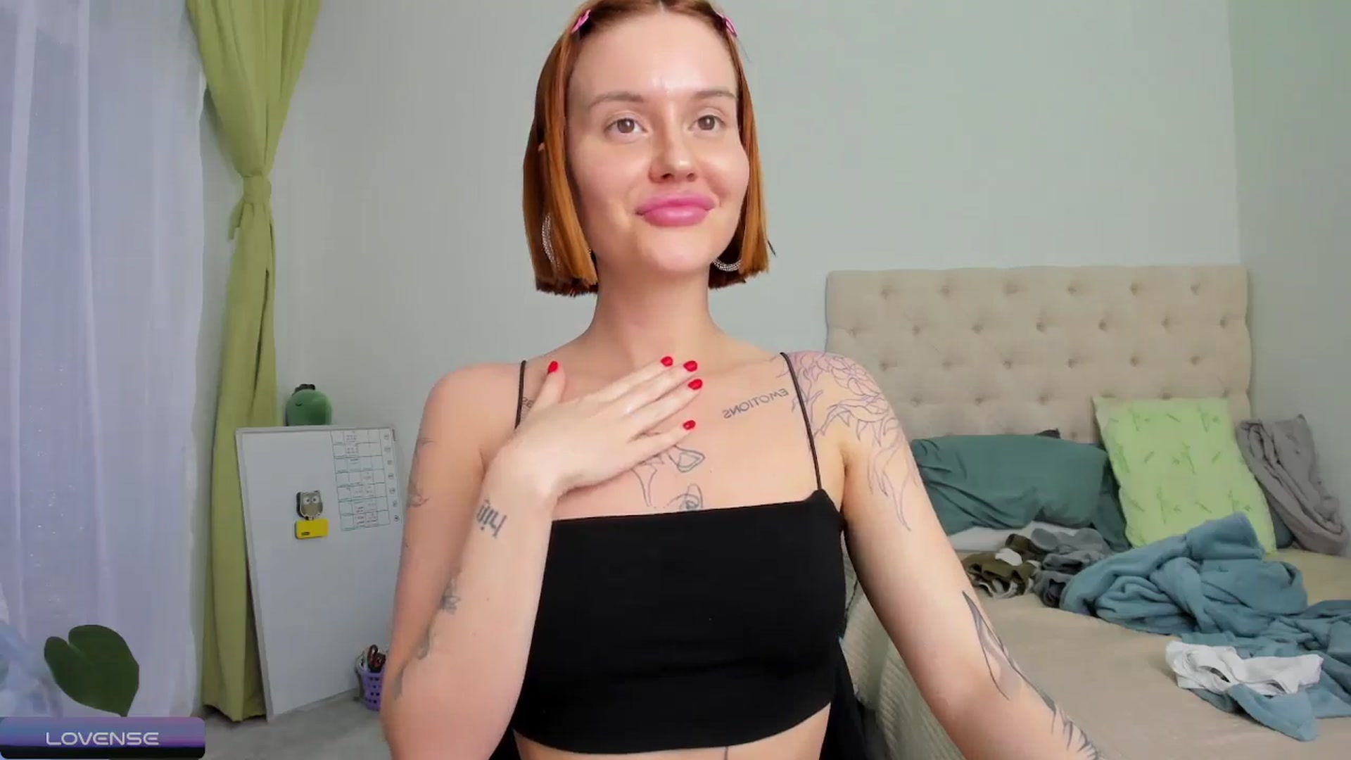 Gallery image thumbnail from CHLOE_mmm's myfreecams stream on, 04/25/2024, 17:20 image 18 of 20