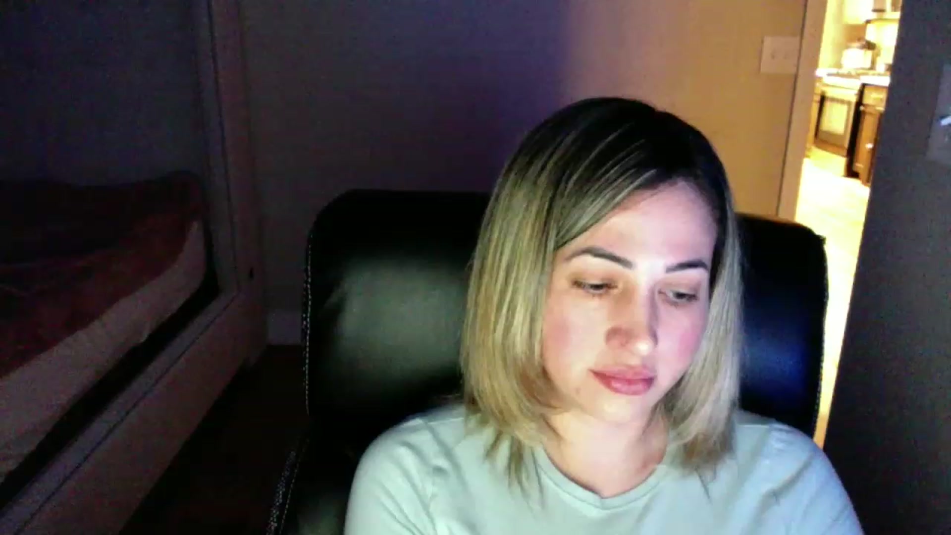 Gallery image thumbnail from CLARABENE's myfreecams stream on, 11/21/2022, 02:17 image 8 of 20