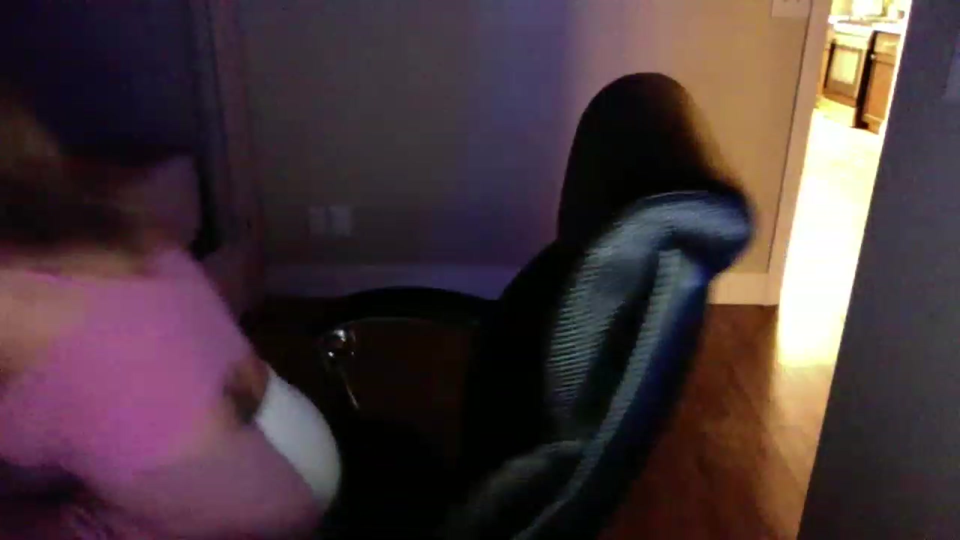 Gallery image thumbnail from CLARABENE's myfreecams stream on, 11/25/2022, 02:46 image 18 of 20