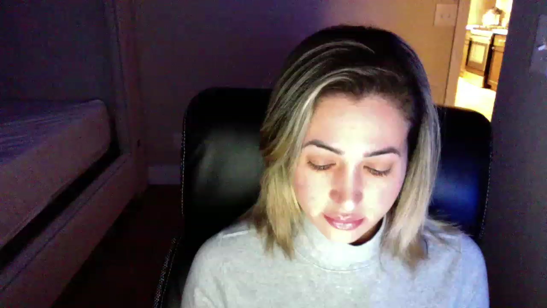 Gallery image thumbnail from CLARABENE's myfreecams stream on, 11/26/2022, 04:00 image 18 of 20