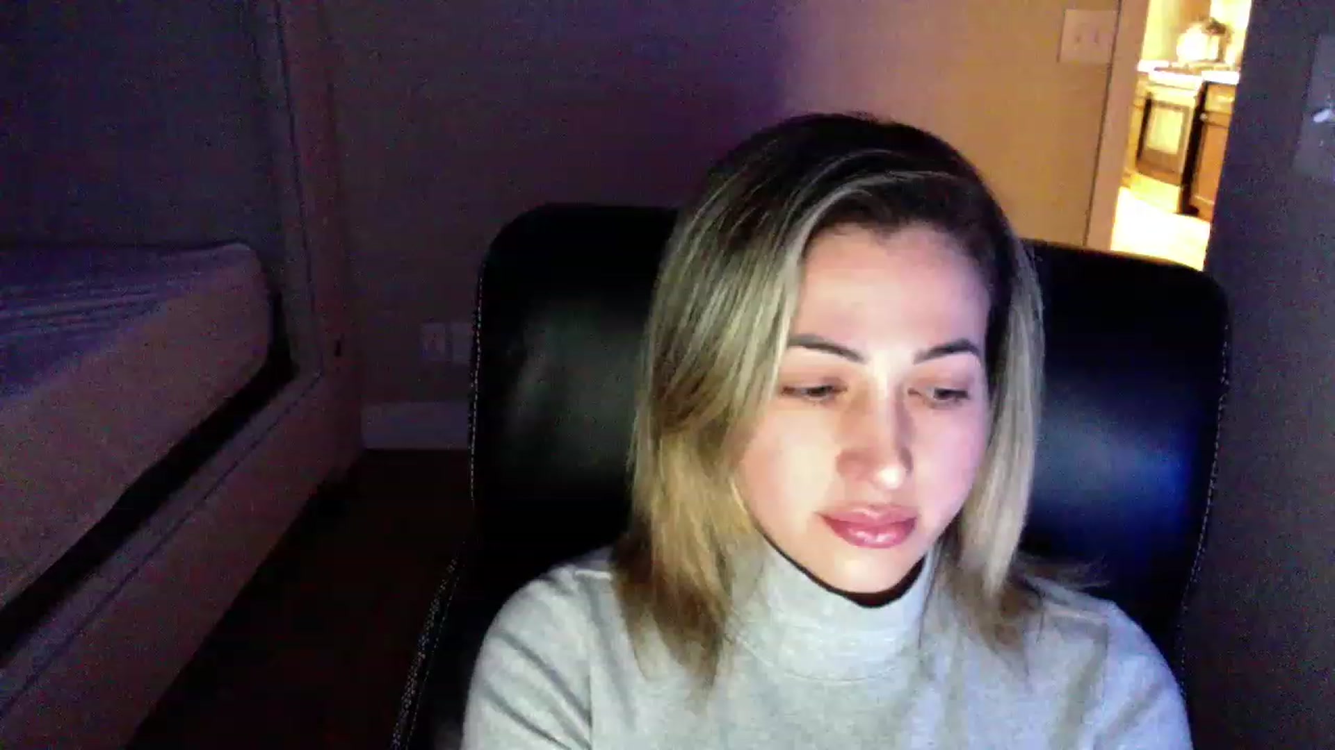 Gallery image thumbnail from CLARABENE's myfreecams stream on, 11/26/2022, 04:00 image 12 of 20