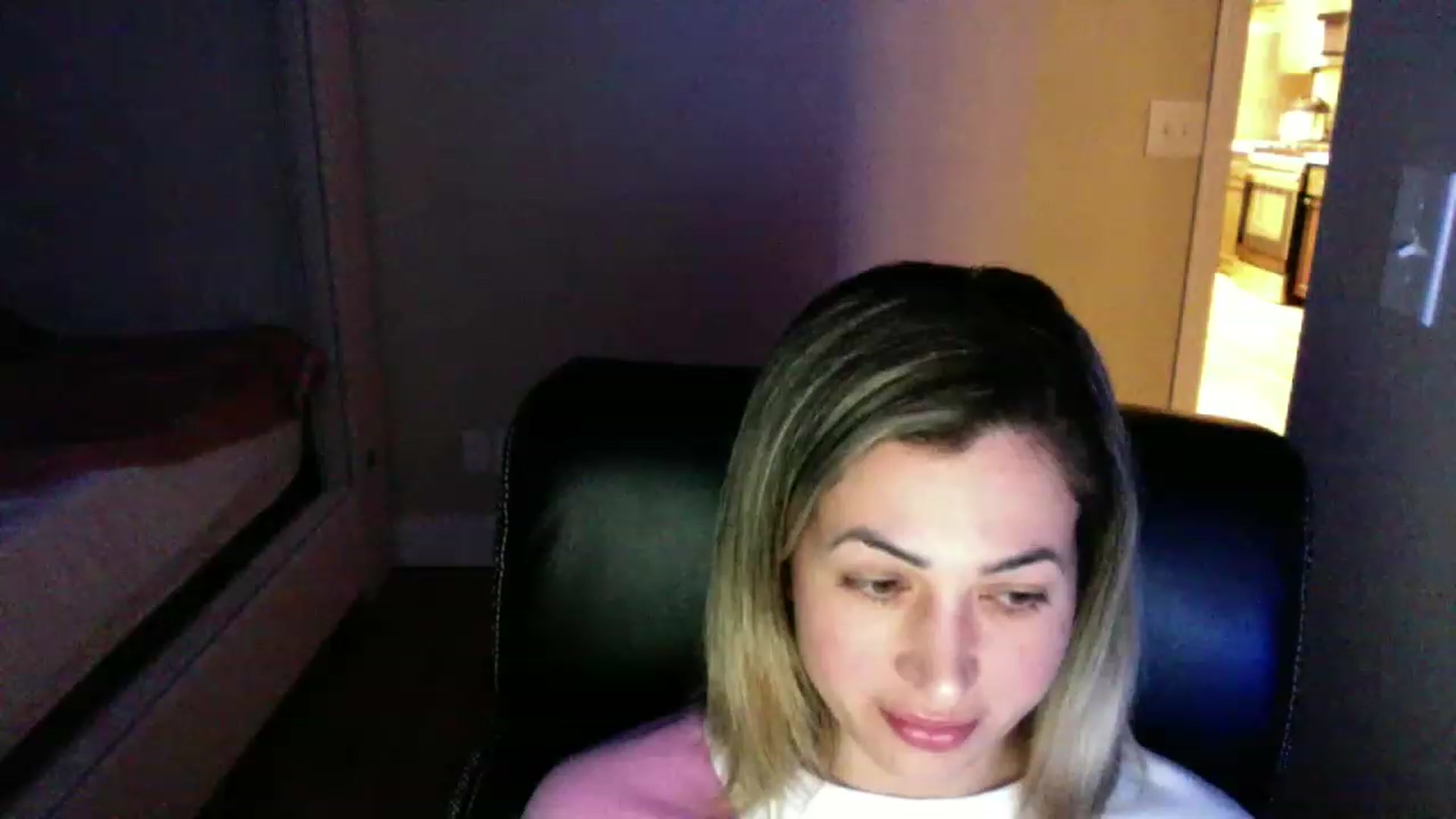 Gallery image thumbnail from CLARABENE's myfreecams stream on, 11/29/2022, 03:59 image 6 of 20