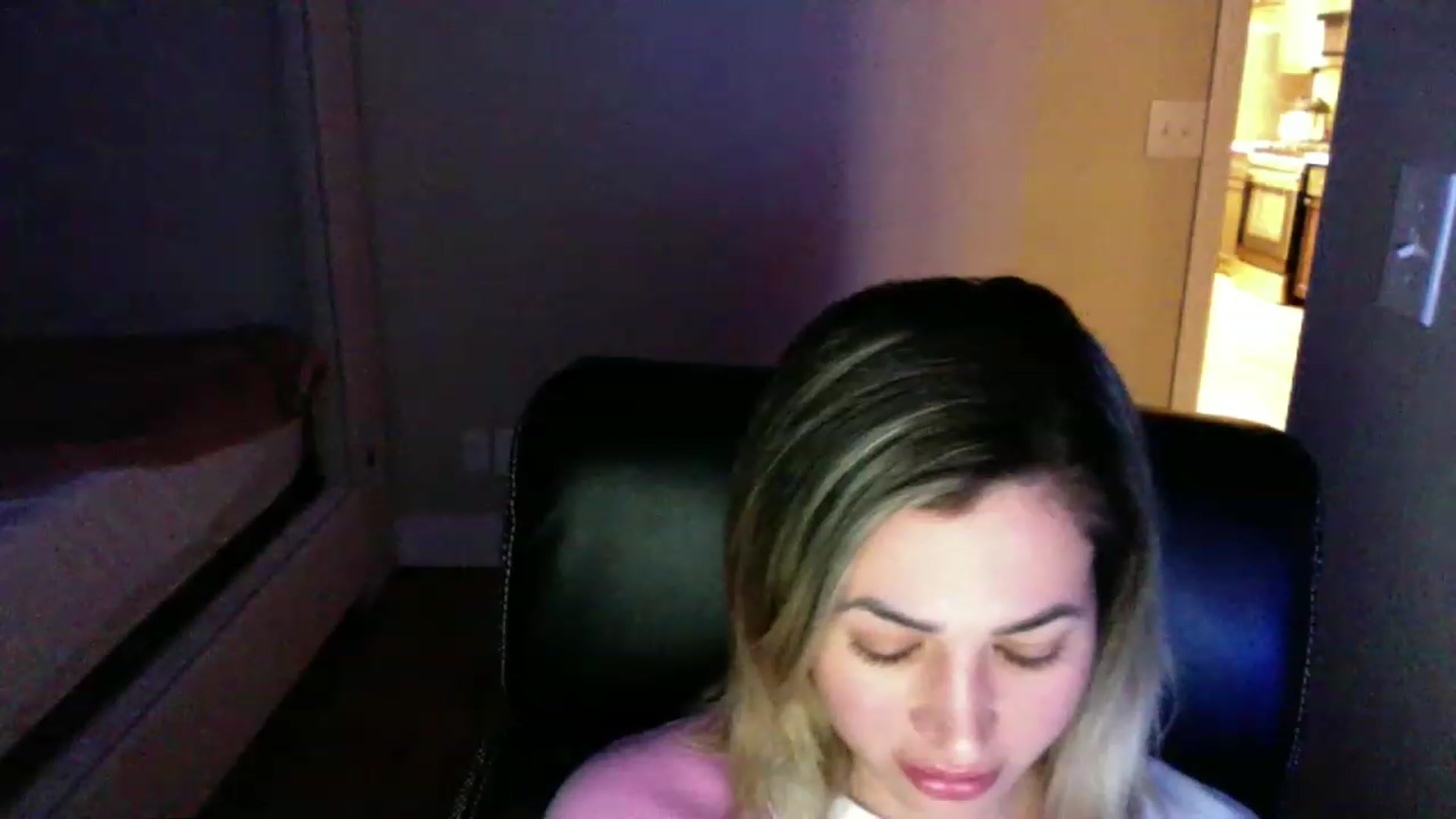 Gallery image thumbnail from CLARABENE's myfreecams stream on, 11/29/2022, 03:59 image 19 of 20