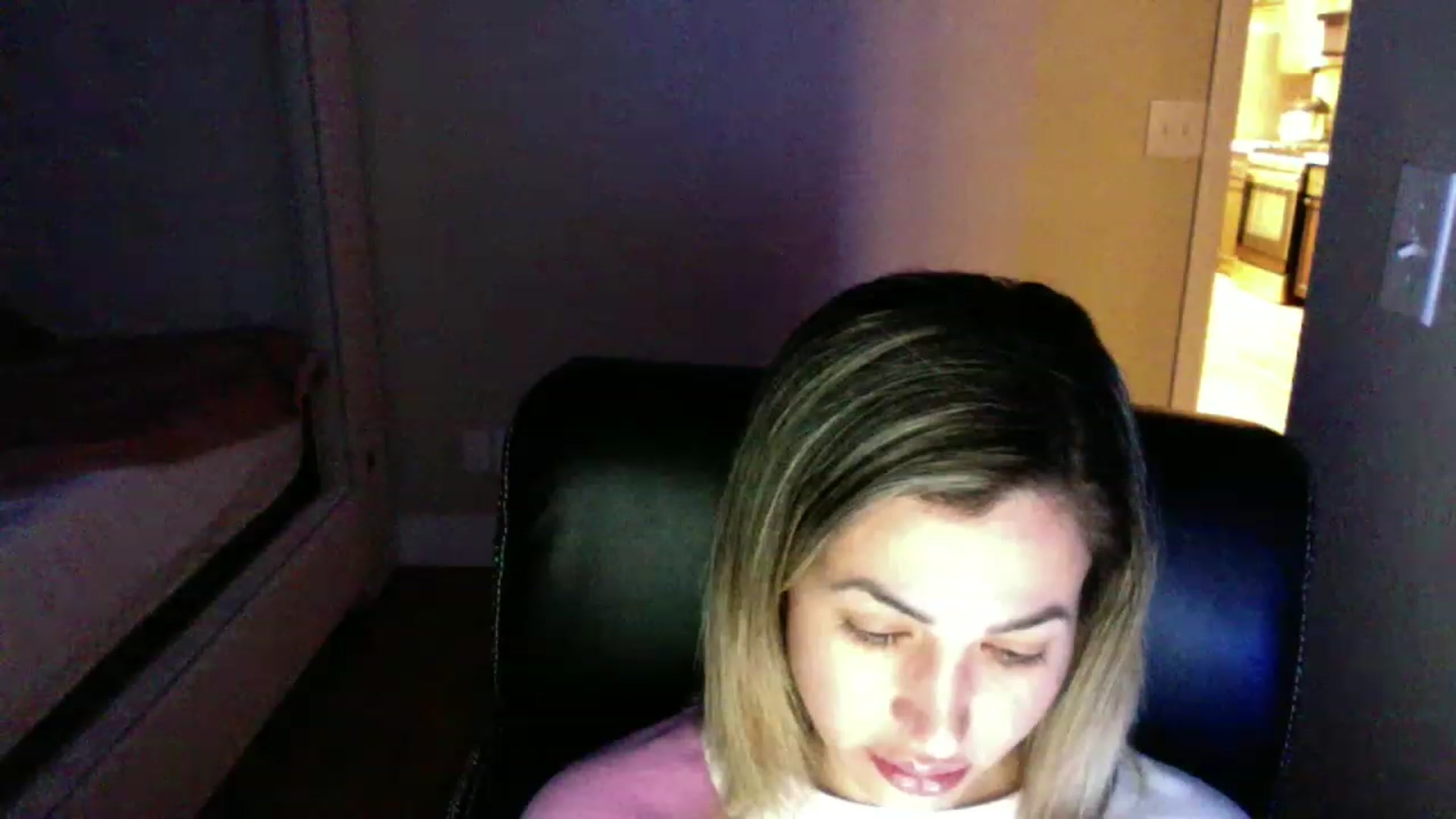 Gallery image thumbnail from CLARABENE's myfreecams stream on, 11/29/2022, 03:59 image 10 of 20