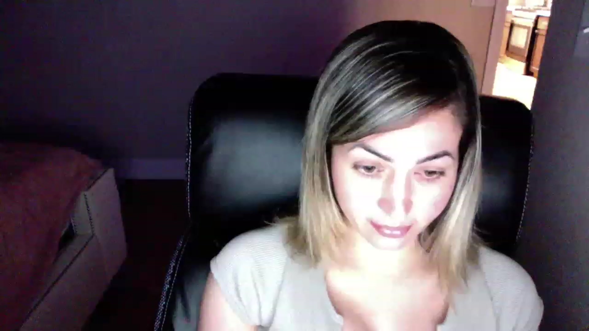 Gallery image thumbnail from CLARABENE's myfreecams stream on, 12/01/2022, 24:54 image 11 of 20