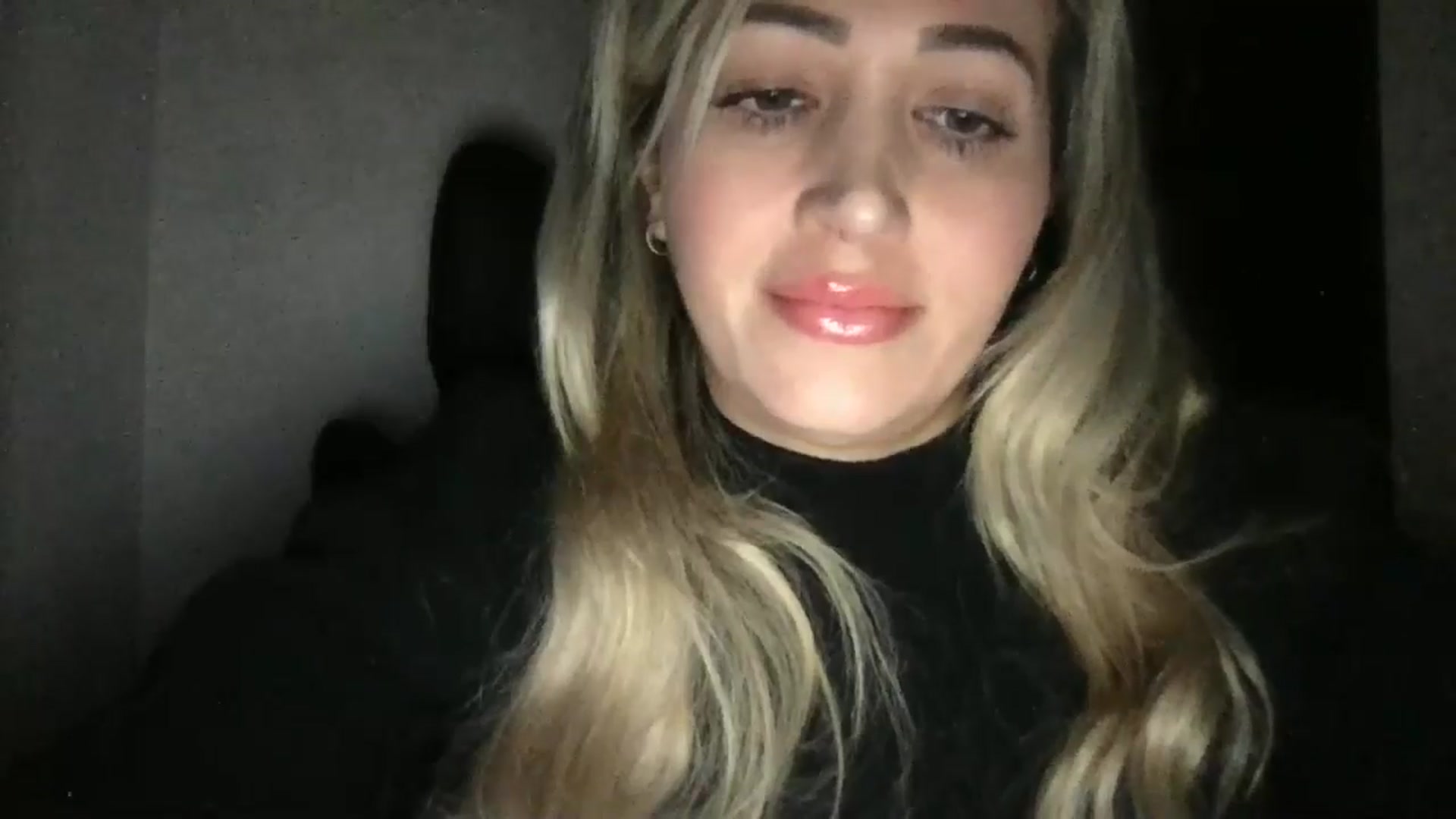 Gallery image thumbnail from CLARABENE's myfreecams stream on, 11/27/2024, 13:21 image 11 of 20