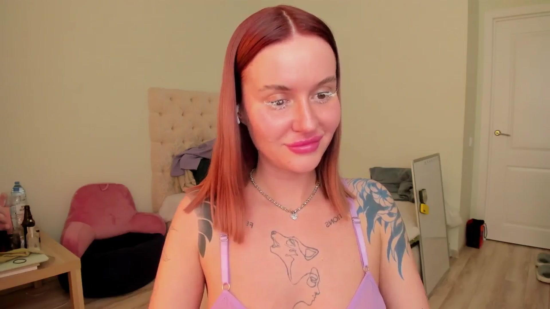 Gallery image thumbnail from CUTEEE's myfreecams stream on, 03/23/2025, 15:02 image 15 of 20