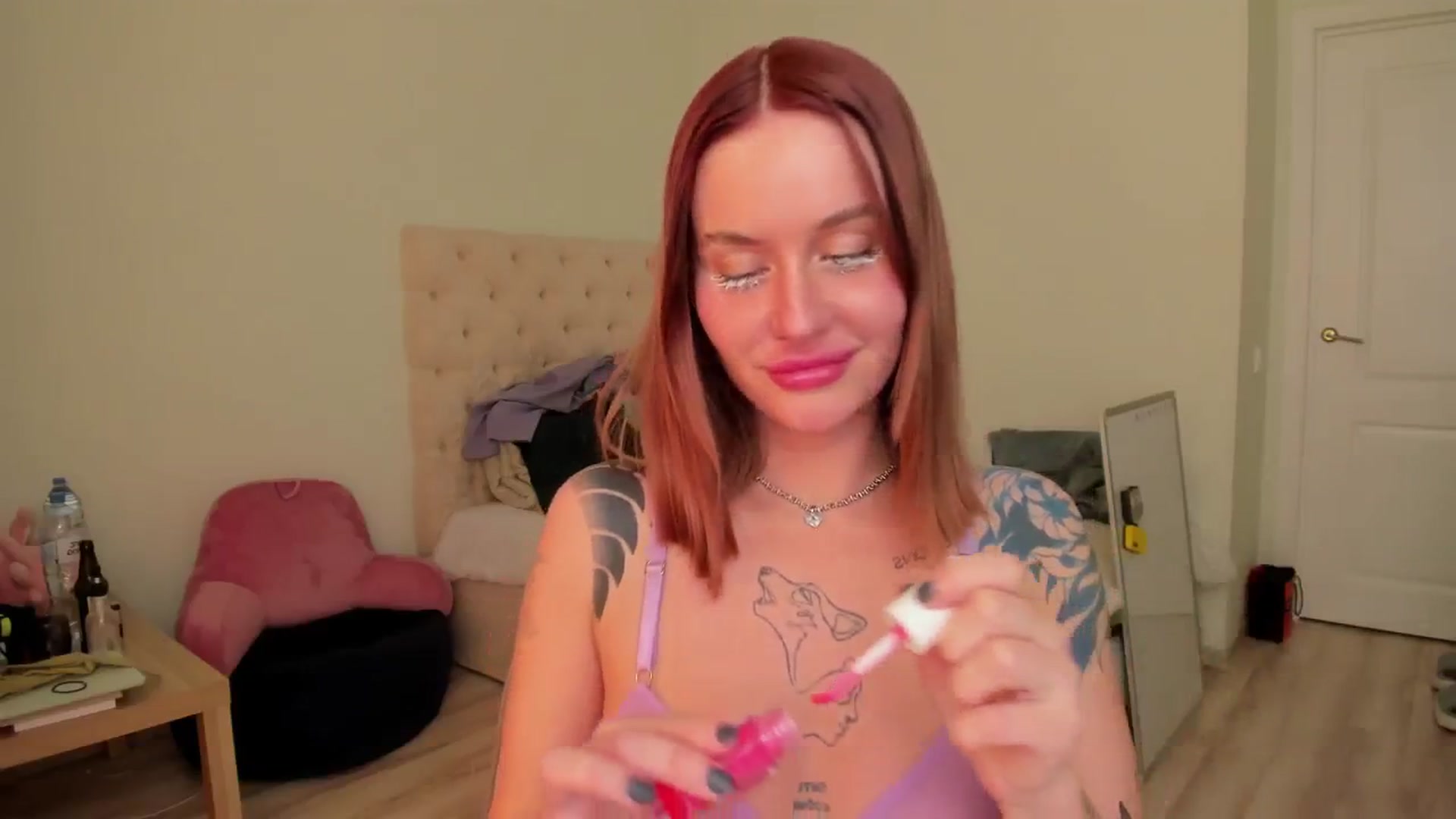 Gallery image thumbnail from CUTEEE's myfreecams stream on, 03/23/2025, 15:02 image 12 of 20