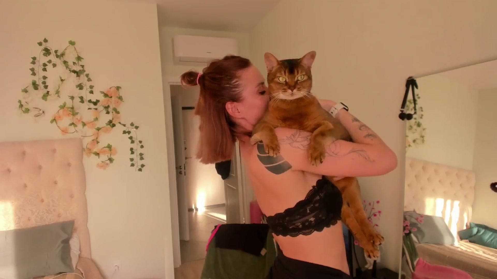 Gallery image thumbnail from CUTEEE's myfreecams stream on, 05/24/2025, 16:29 image 3 of 20
