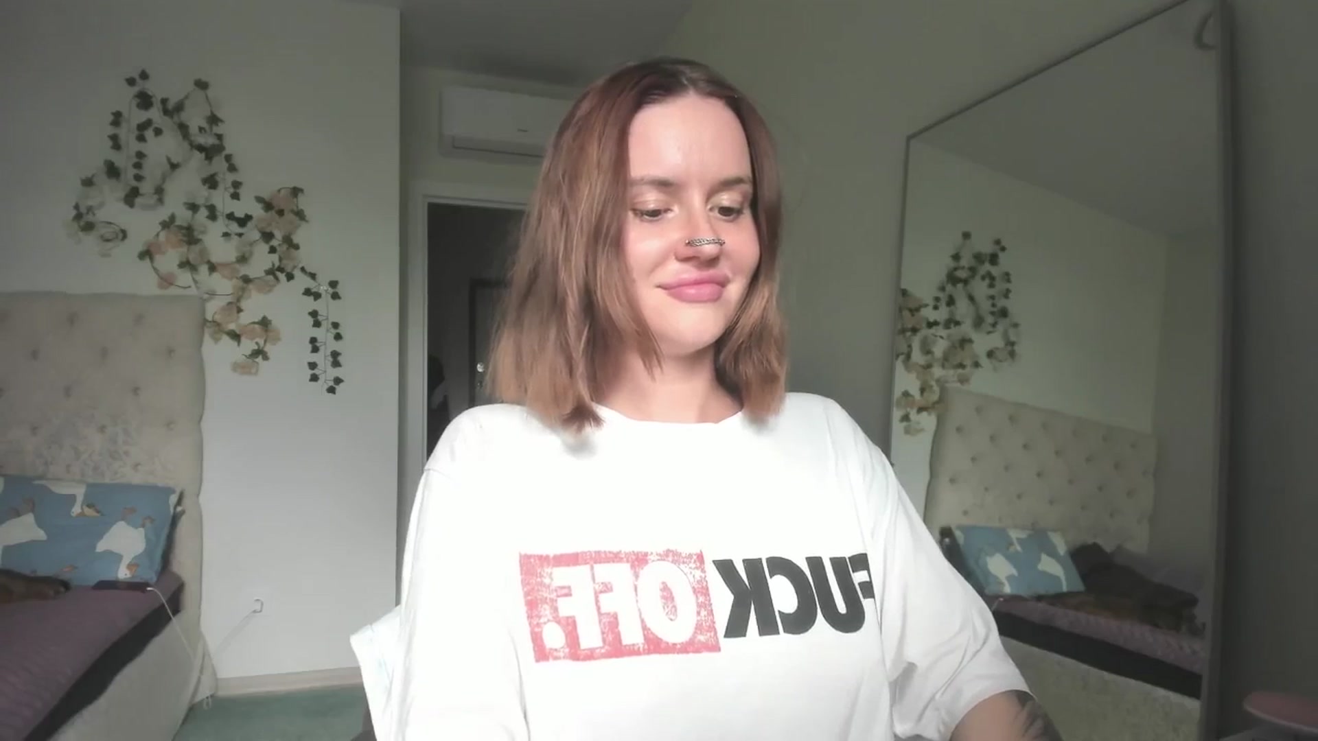Gallery image thumbnail from CUTEEE's myfreecams stream on, 06/25/2025, 15:09 image 9 of 20