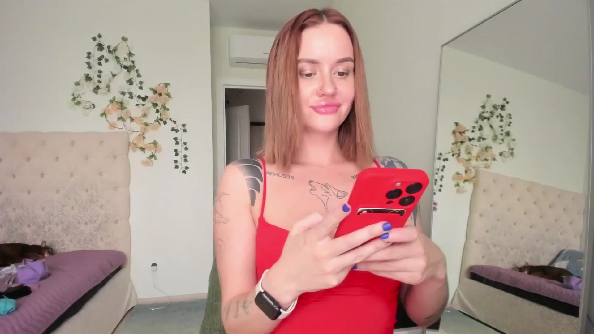 Gallery image thumbnail from CUTEEE's myfreecams stream on, 06/28/2025, 14:19 image 1 of 20
