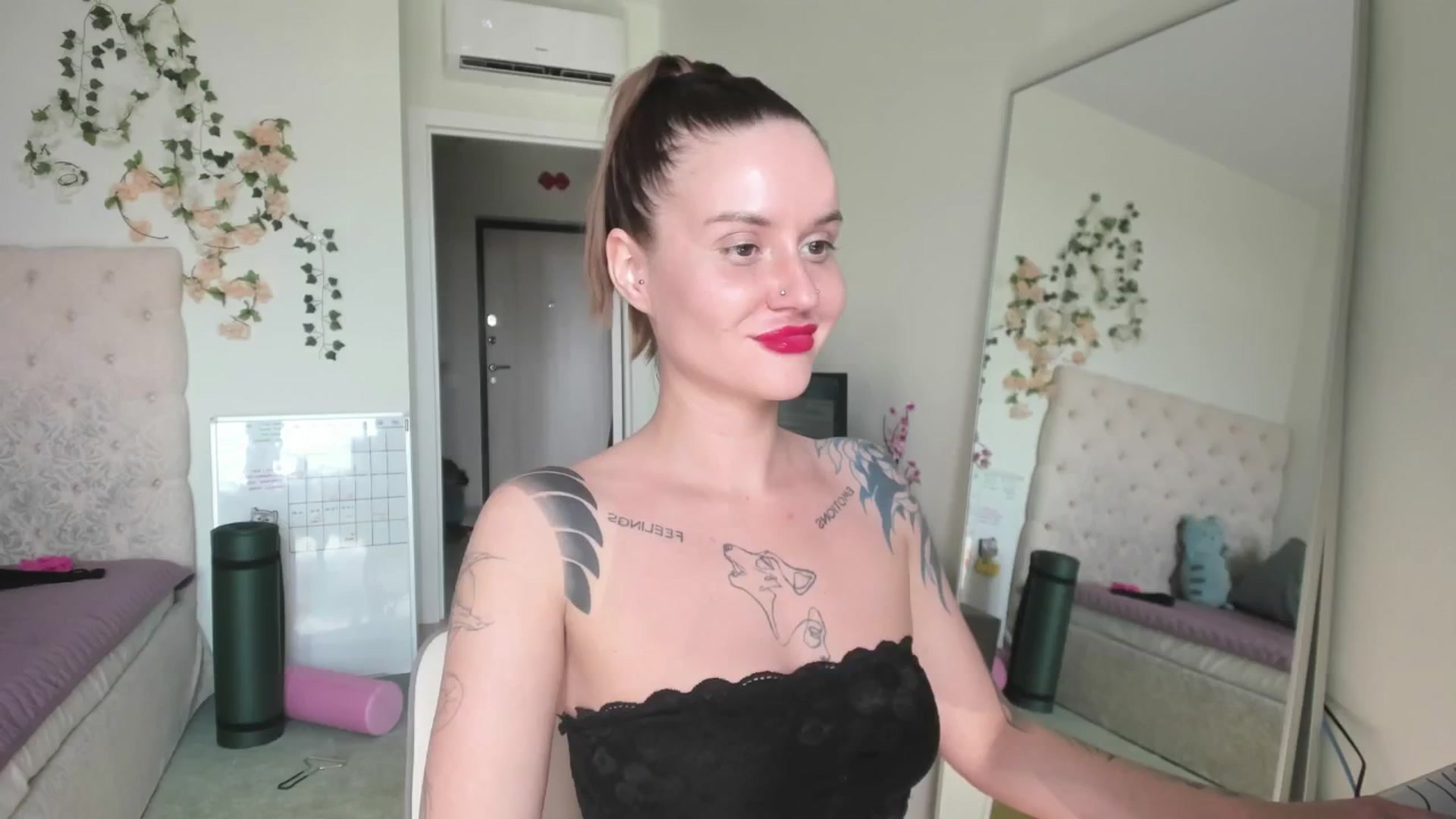 Gallery image thumbnail from CUTEEE's myfreecams stream on, 07/03/2025, 14:24 image 12 of 20