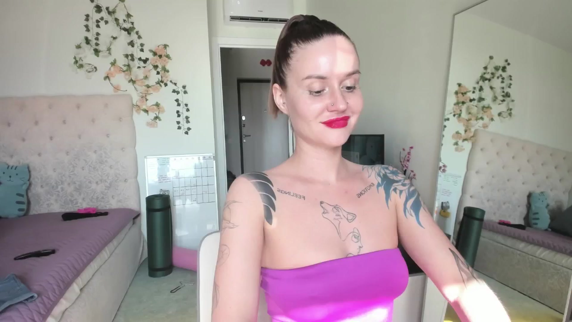 Gallery image thumbnail from CUTEEE's myfreecams stream on, 07/03/2025, 14:24 image 19 of 20