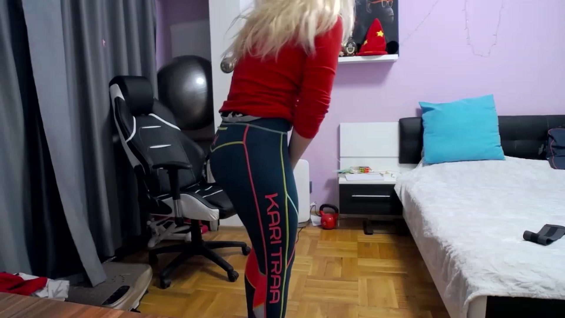 Gallery image thumbnail from CUTE_ONES's myfreecams stream on, 11/22/2022, 15:04 image 13 of 20