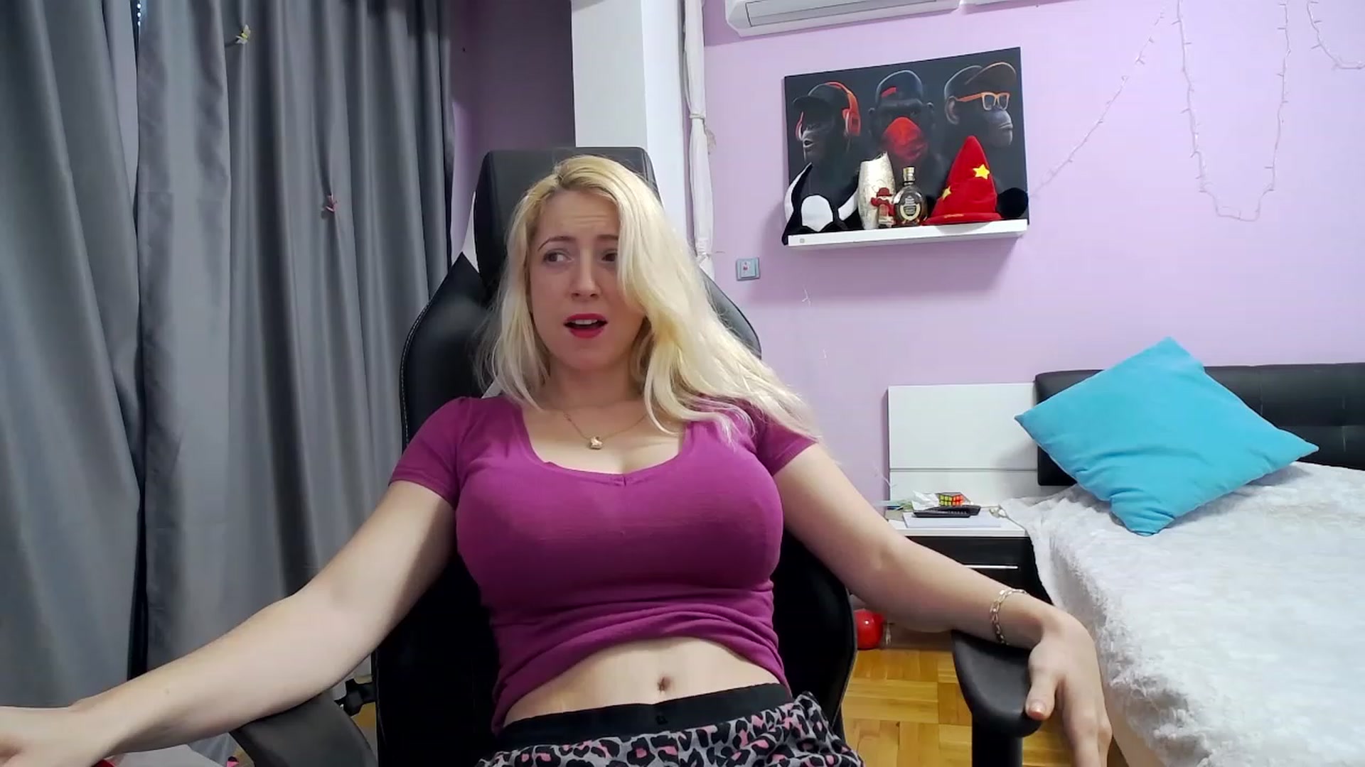 Gallery image thumbnail from CUTE_ONES's myfreecams stream on, 11/23/2022, 12:22 image 1 of 20