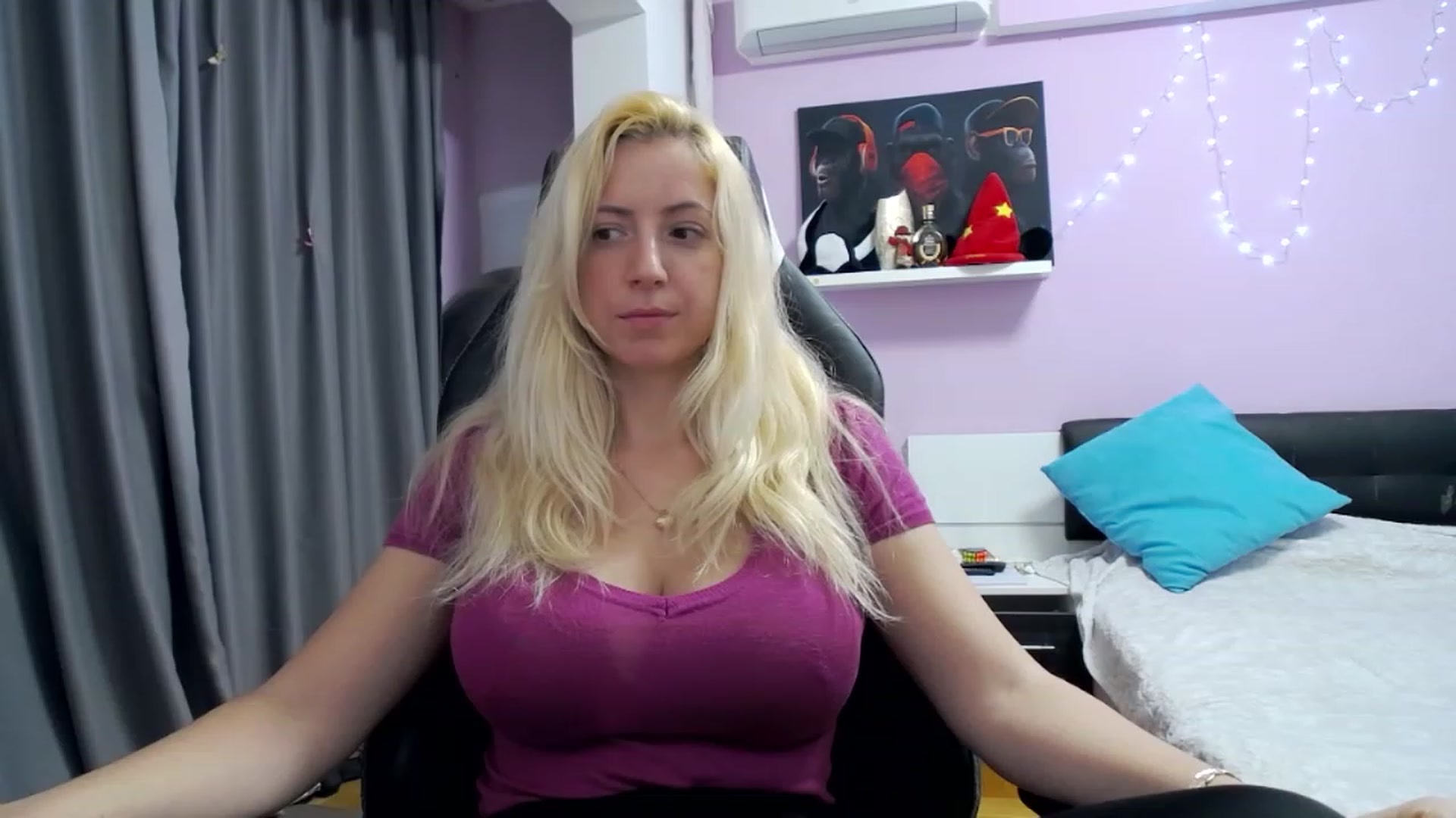 Gallery image thumbnail from CUTE_ONES's myfreecams stream on, 11/23/2022, 12:22 image 19 of 20