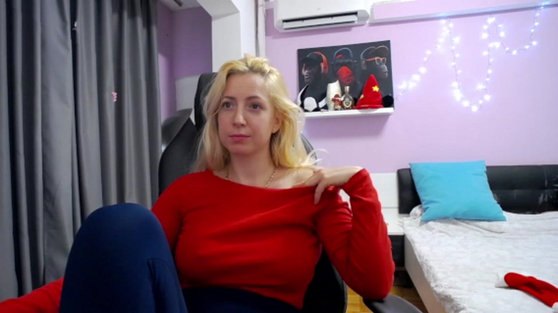 Gallery image thumbnail from CUTE_ONES's myfreecams stream on, 11/25/2022, 13:21 image 1 of 20