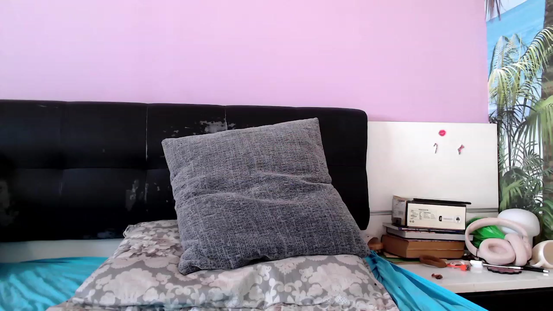 Gallery image thumbnail from CUTE_ONES's myfreecams stream on, 01/01/2023, 13:45 image 4 of 20