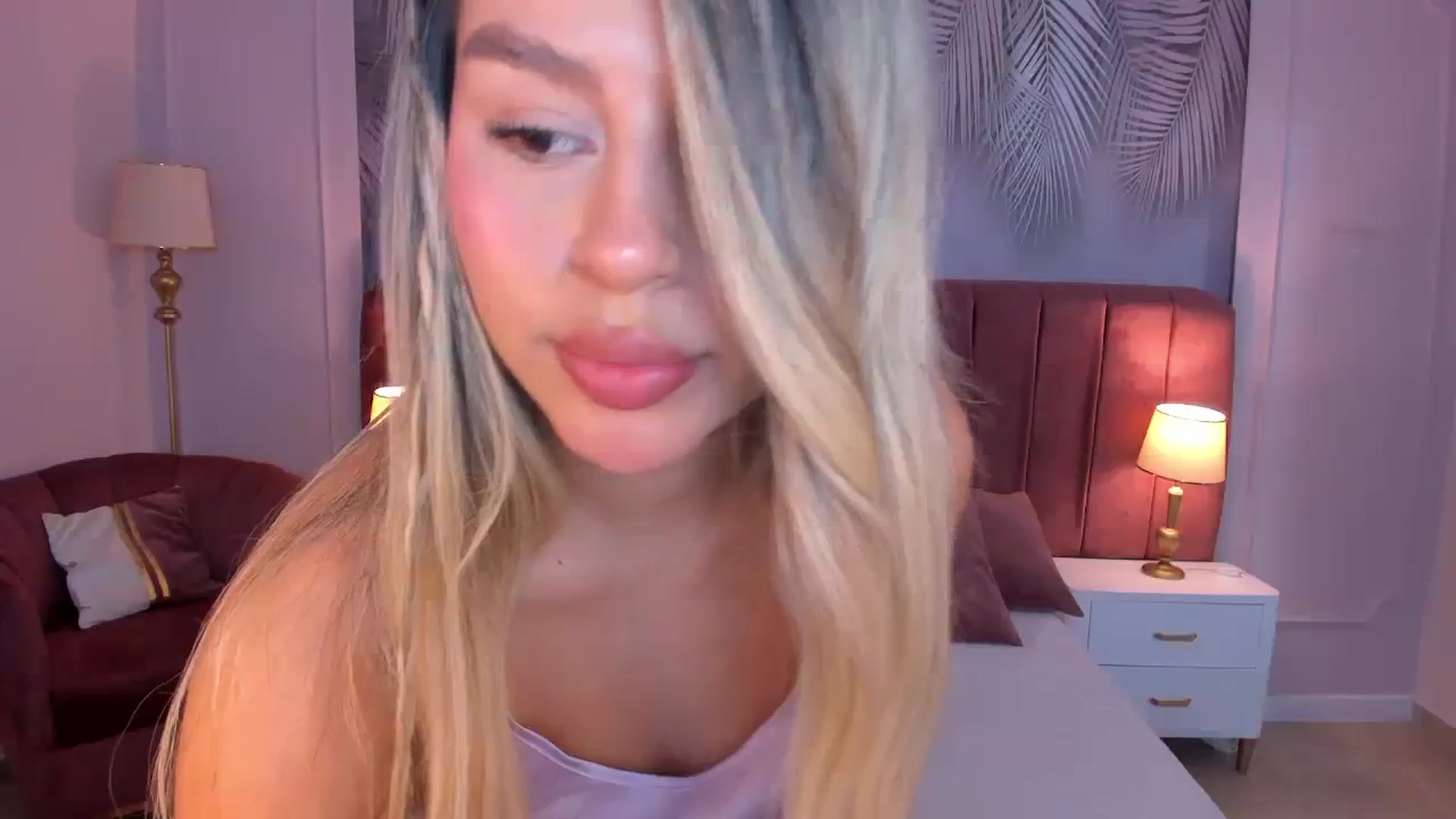 Gallery image thumbnail from C__a__n__d__y's myfreecams stream on, 02/12/2024, 16:32 image 9 of 20