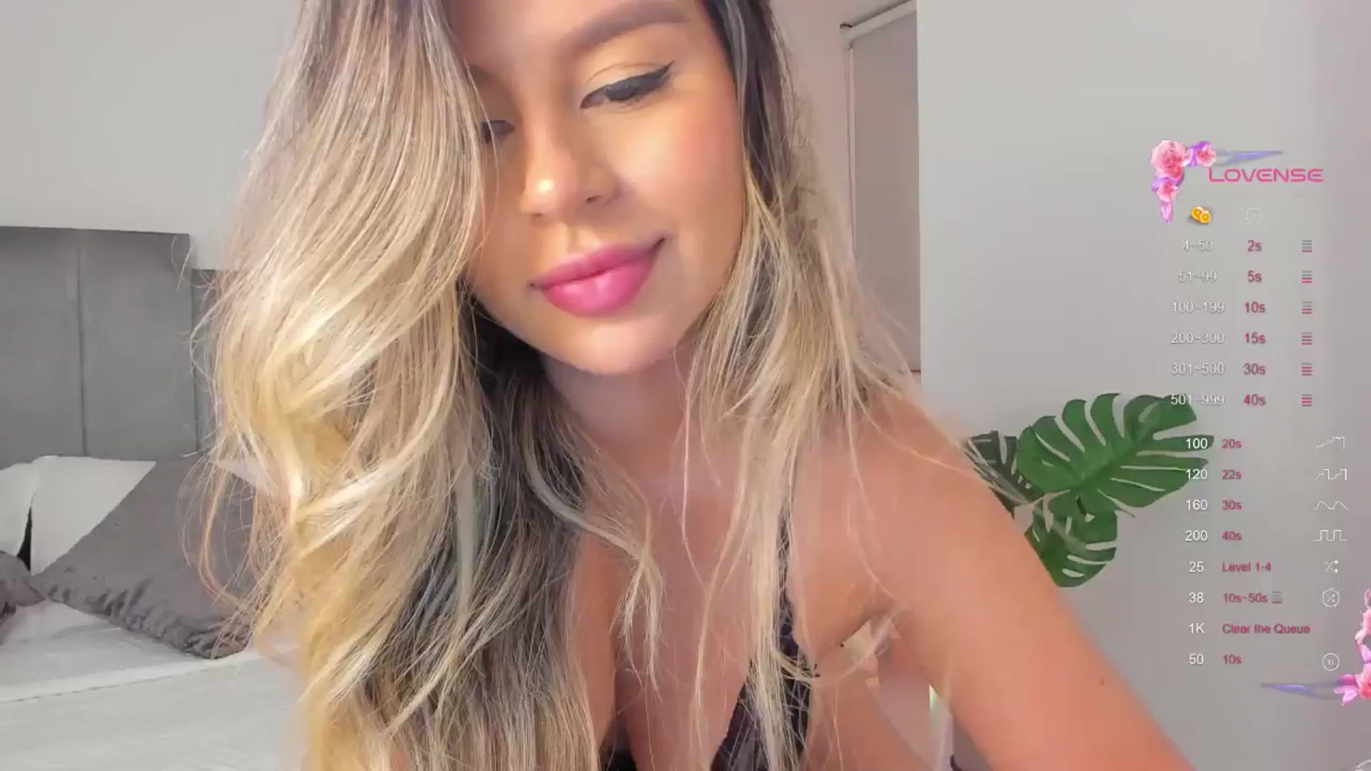 Gallery image thumbnail from C_a_n_d_y's myfreecams stream on, 06/09/2024, 01:19 image 1 of 20