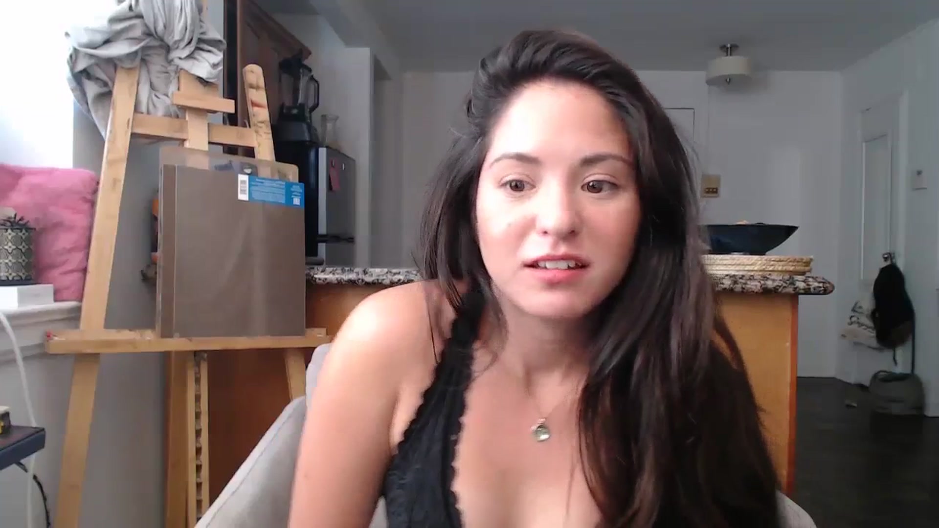 Gallery image thumbnail from CaItlinnn_'s myfreecams stream on, 08/22/2023, 17:21 image 11 of 20