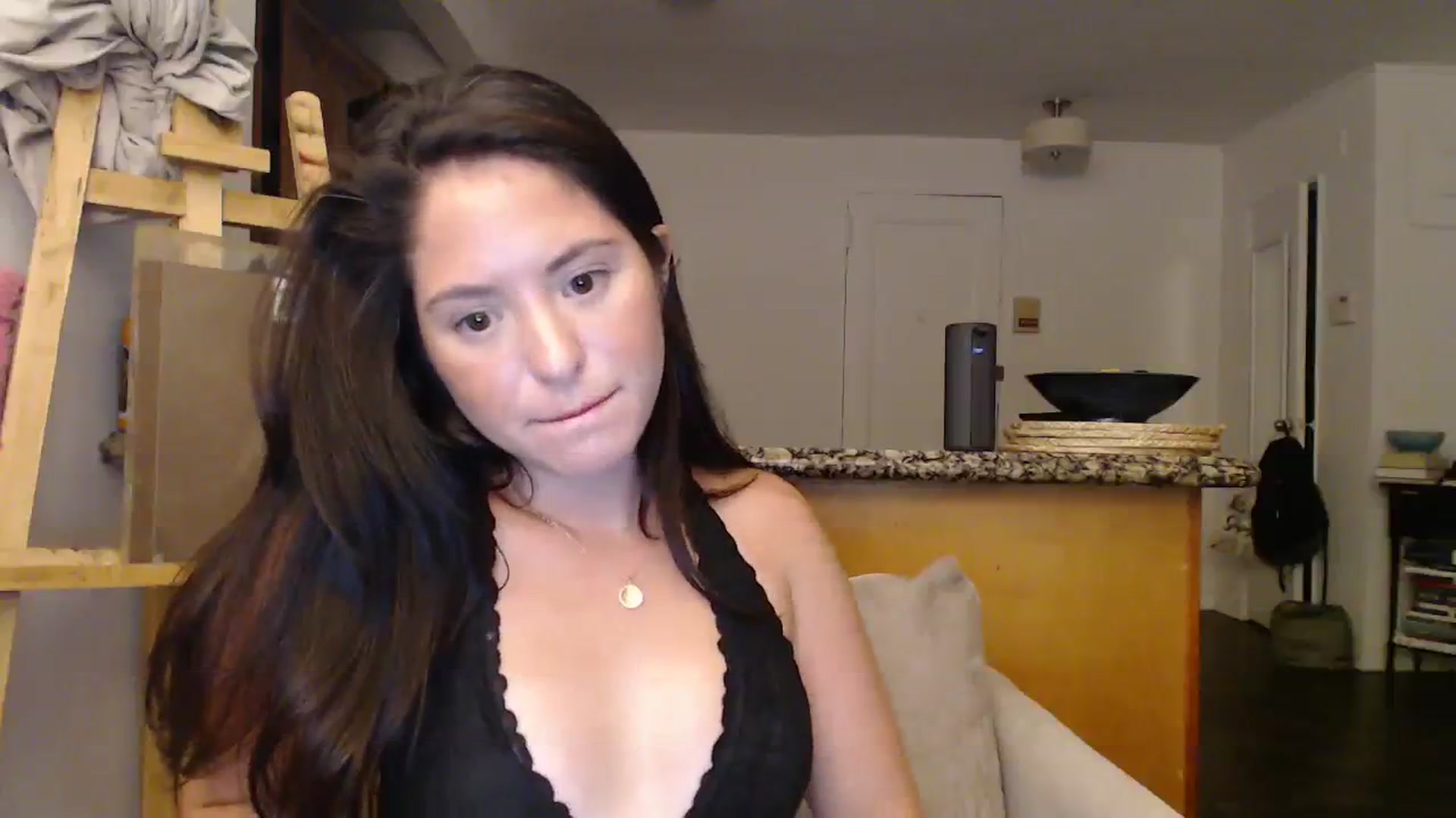 Gallery image thumbnail from CaItlinnn_'s myfreecams stream on, 08/23/2023, 01:41 image 13 of 20