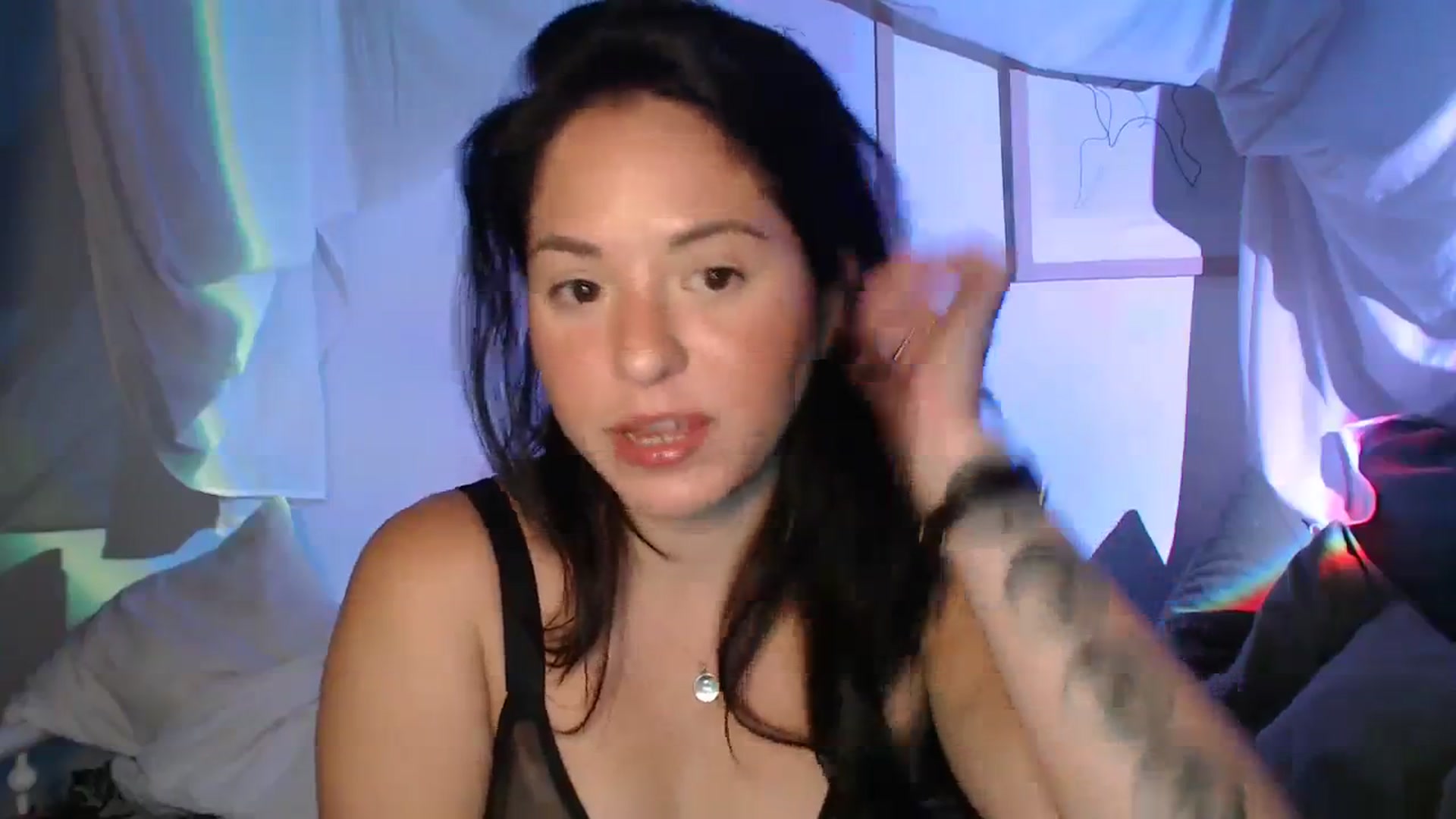 Gallery image thumbnail from CaItlinnn_'s myfreecams stream on, 09/10/2023, 15:13 image 17 of 20
