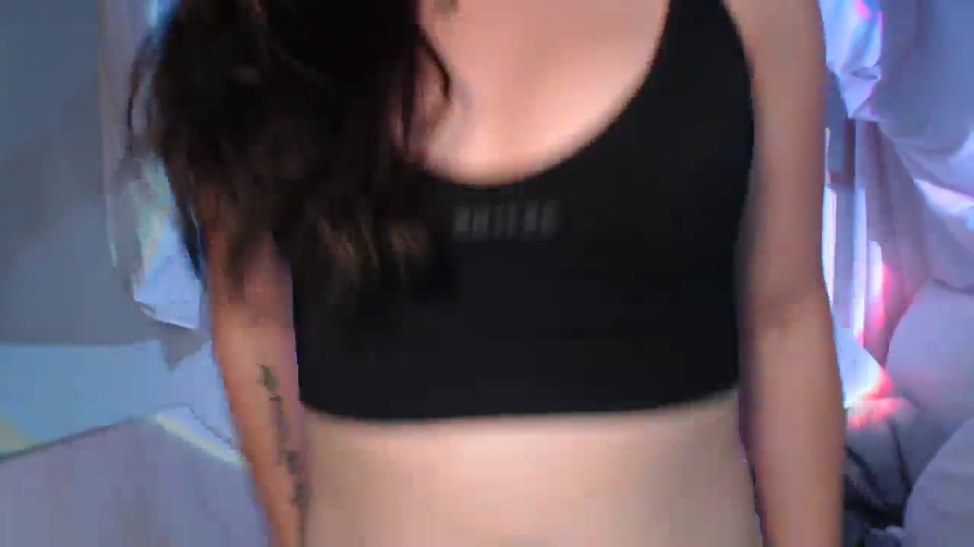 Gallery image thumbnail from CaItlinnn_'s myfreecams stream on, 09/19/2023, 06:46 image 4 of 20